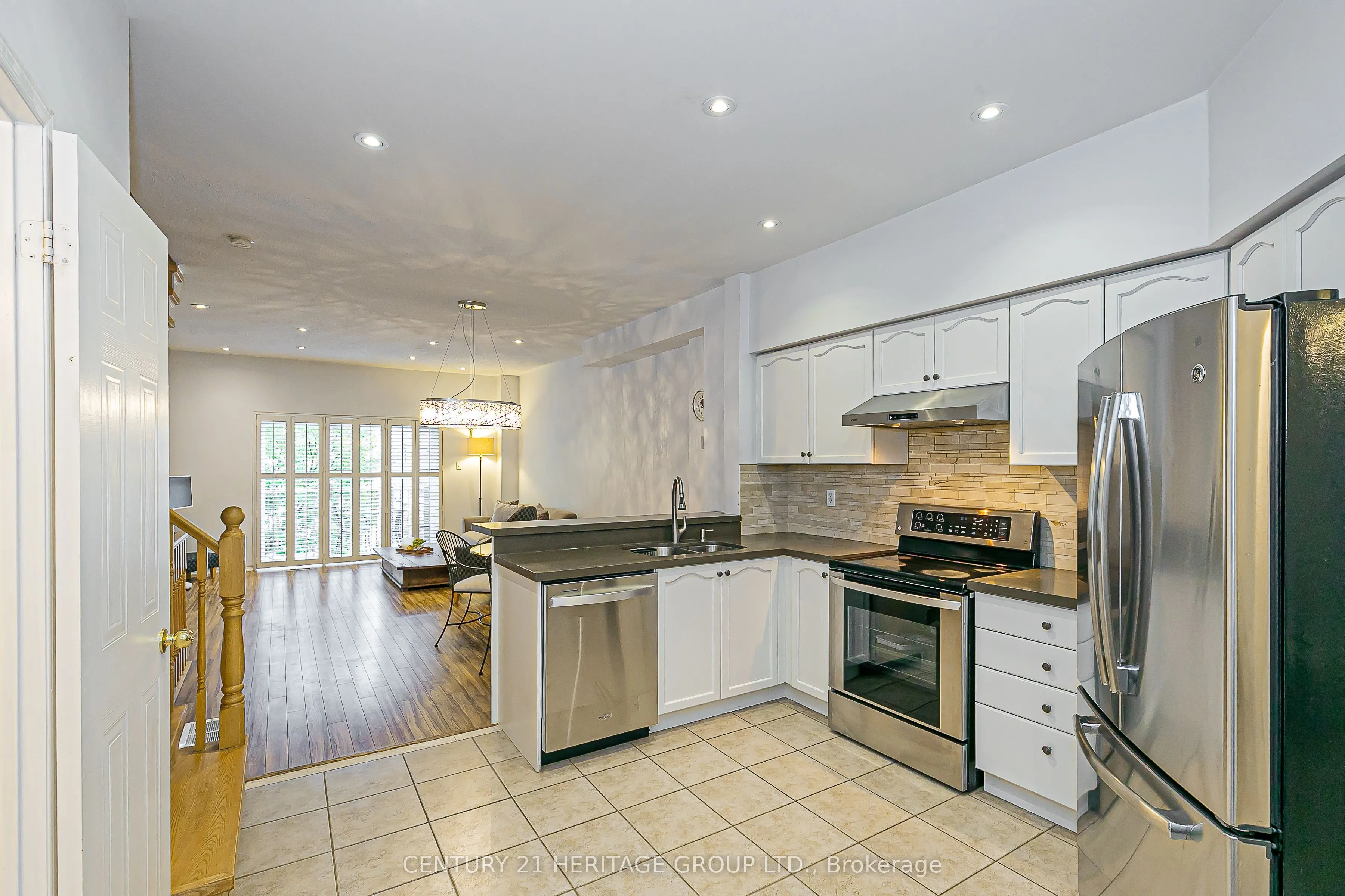 23 Observatory Lane, #66
