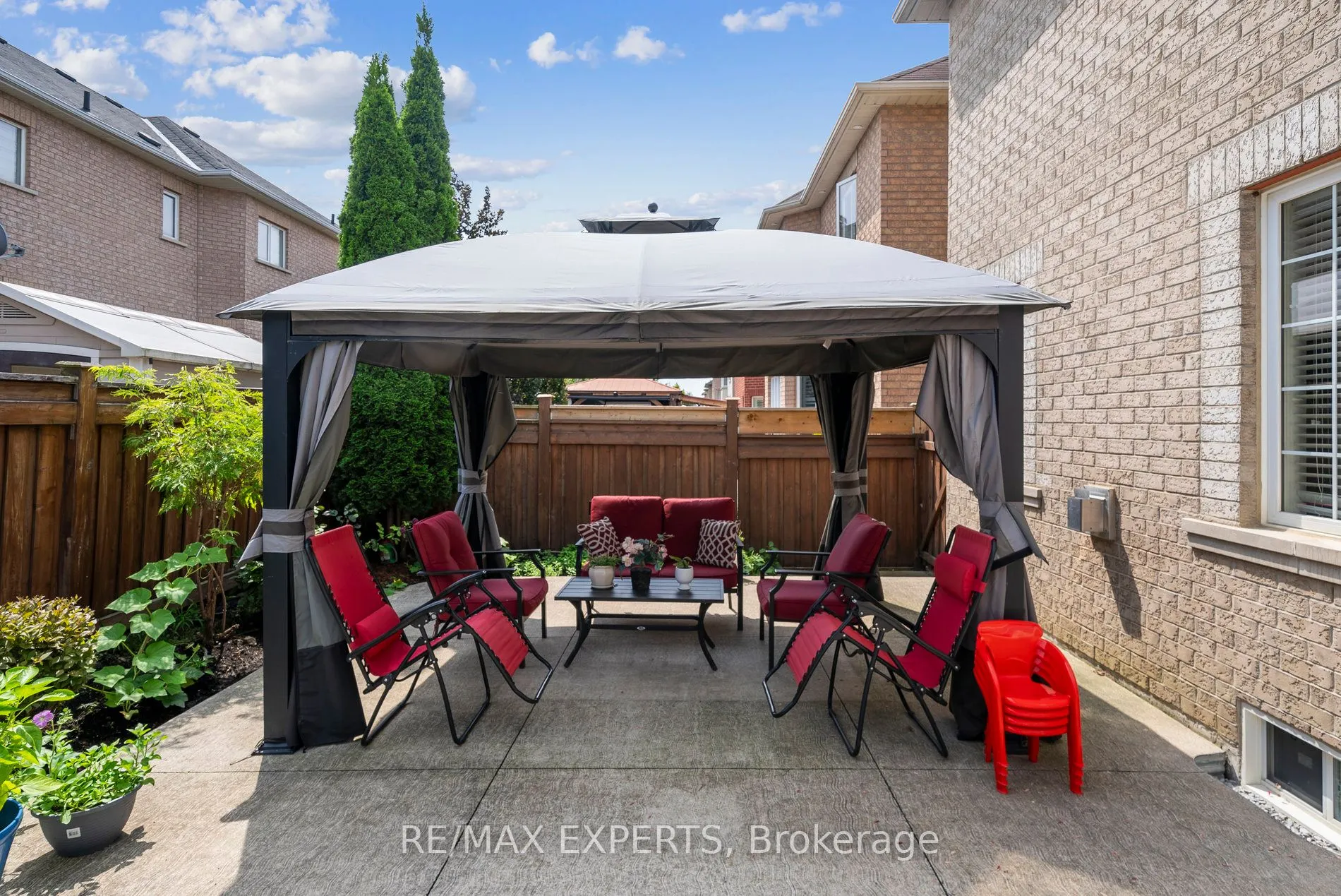 126 Josephine Road W