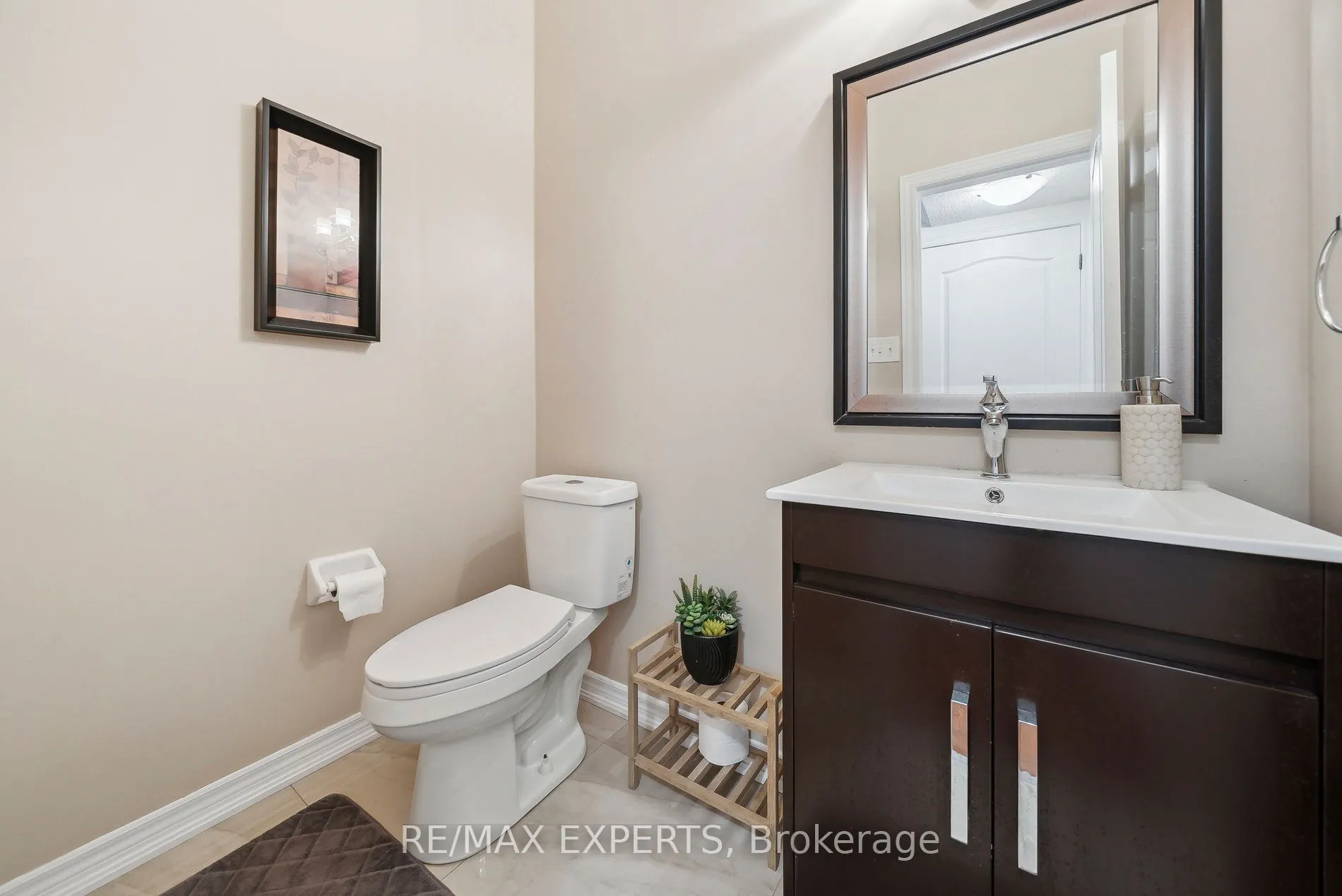 126 Josephine Road W