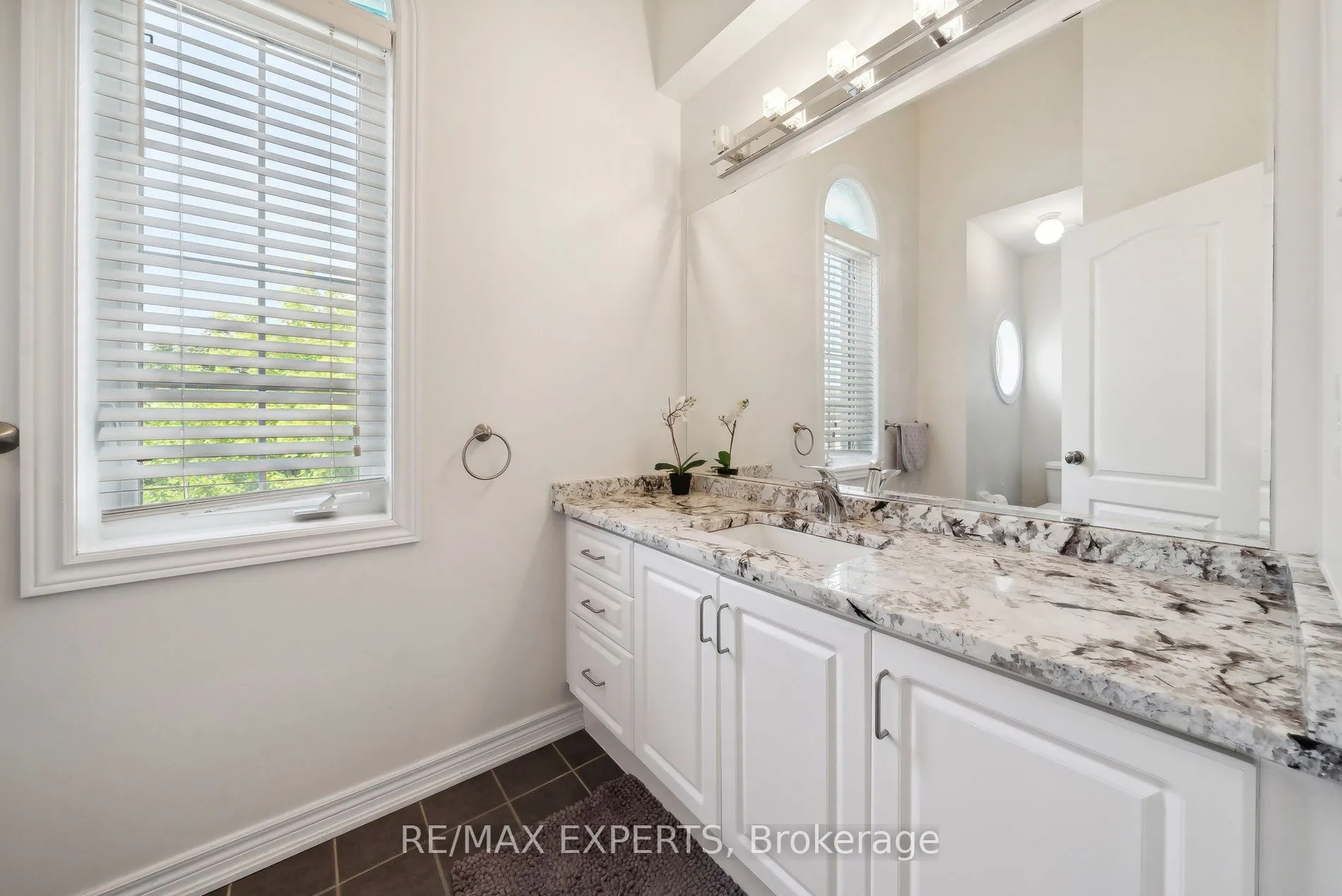 126 Josephine Road W