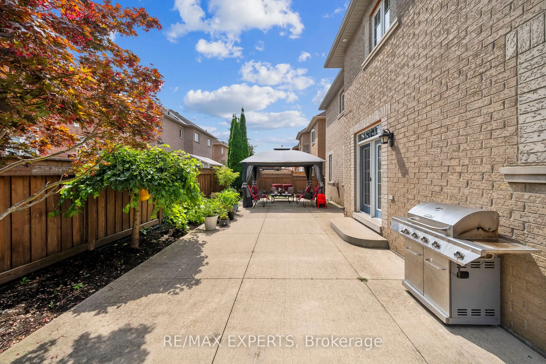 126 Josephine Road W