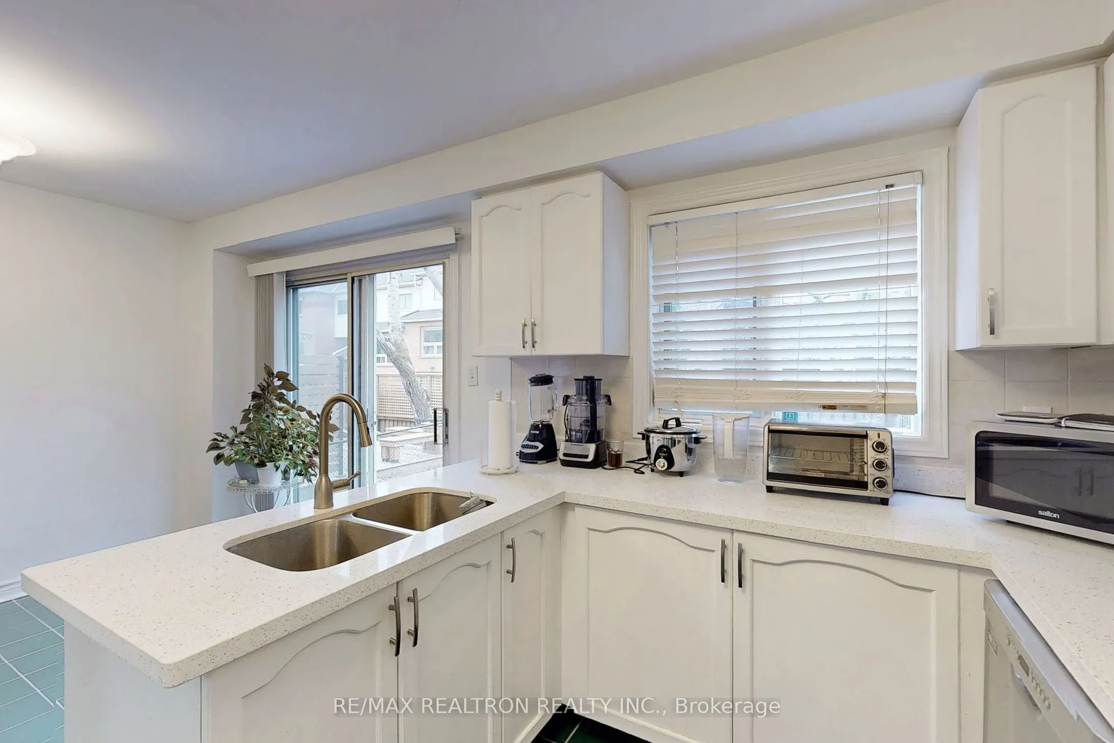 99 Widdifield Avenue
