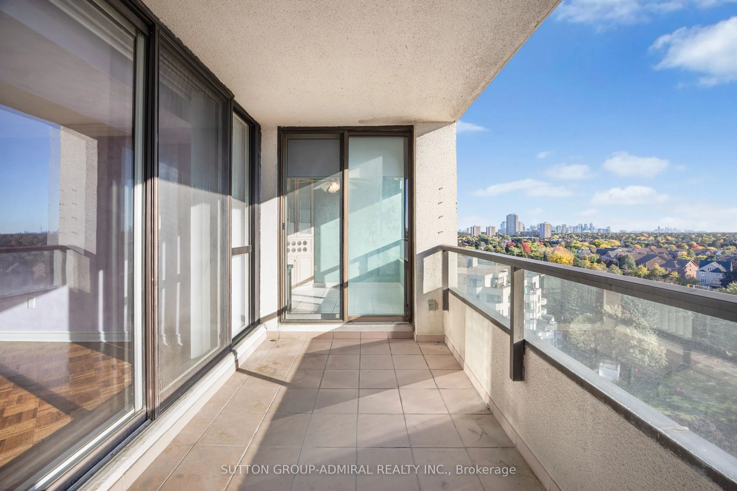 343 Clark Avenue W, #1402