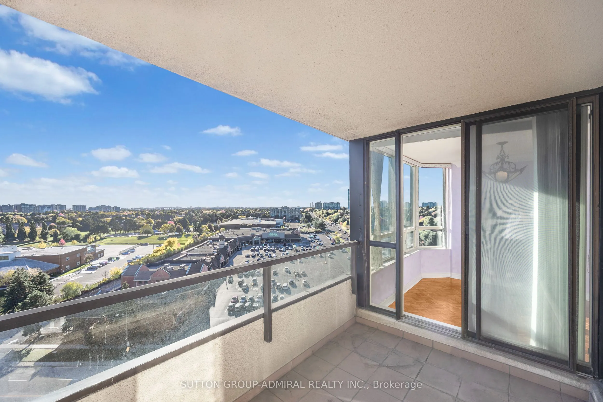 343 Clark Avenue W, #1402