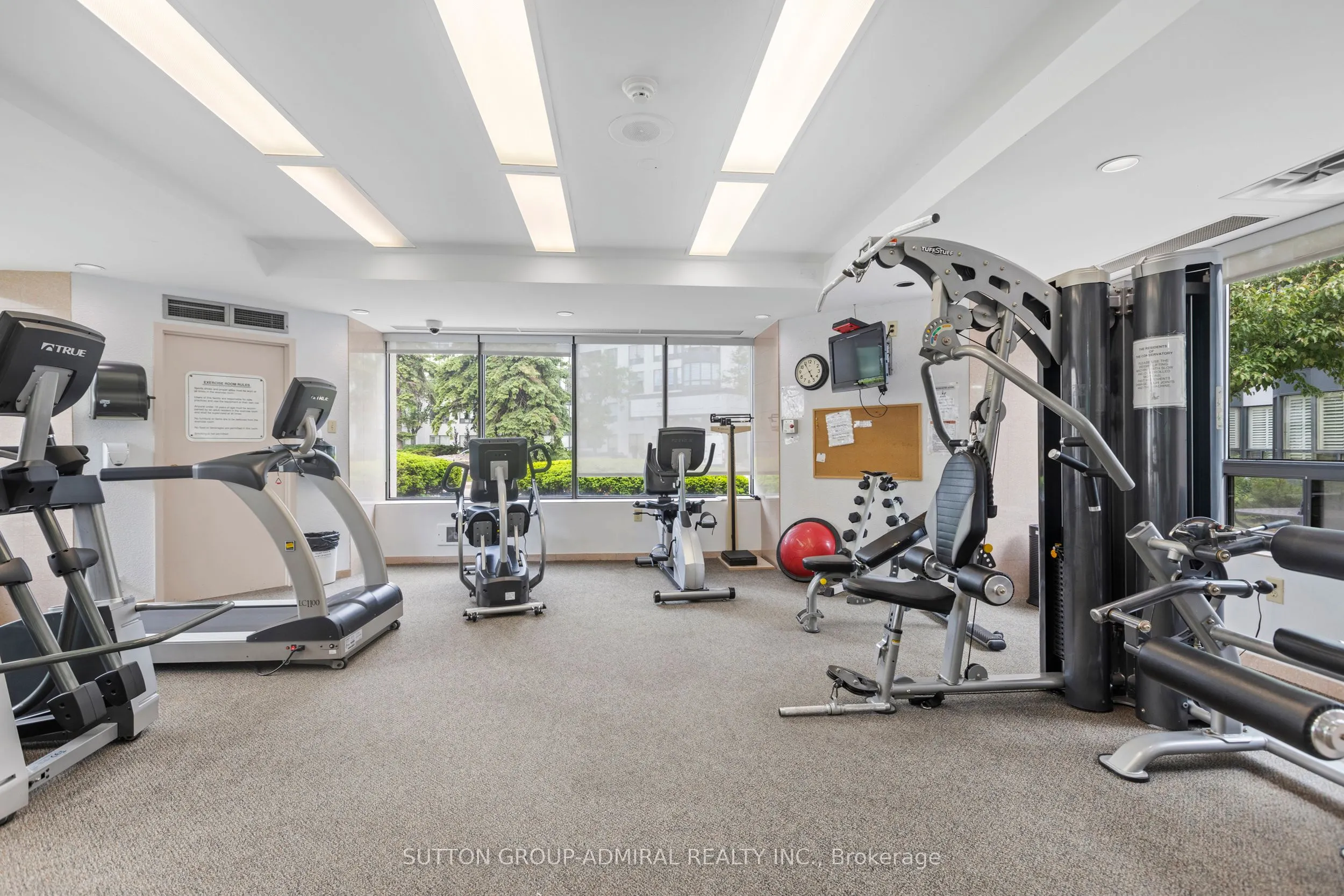 343 Clark Avenue W, #1402