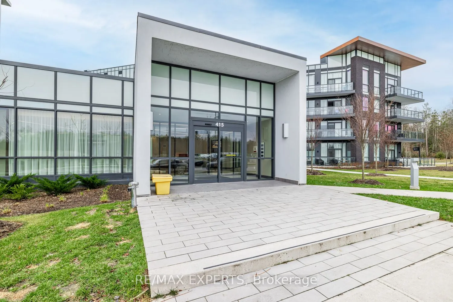 415 Sea Ray Avenue, #105