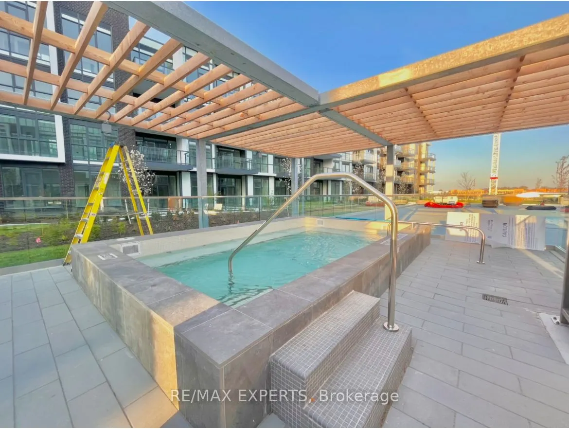 415 Sea Ray Avenue, #105