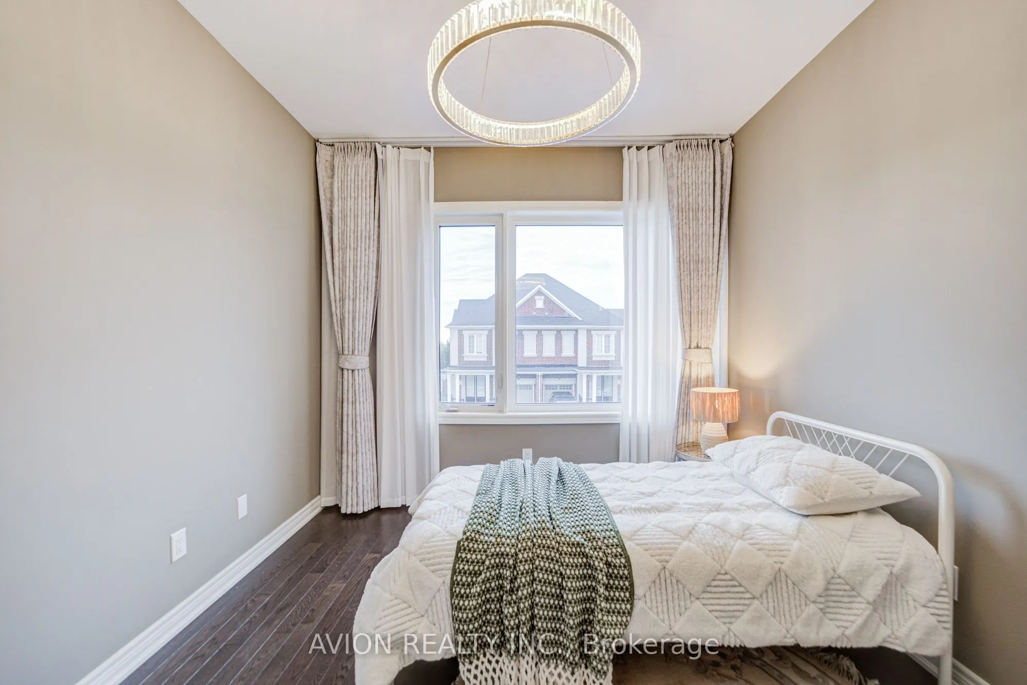 16 Callisto Lane