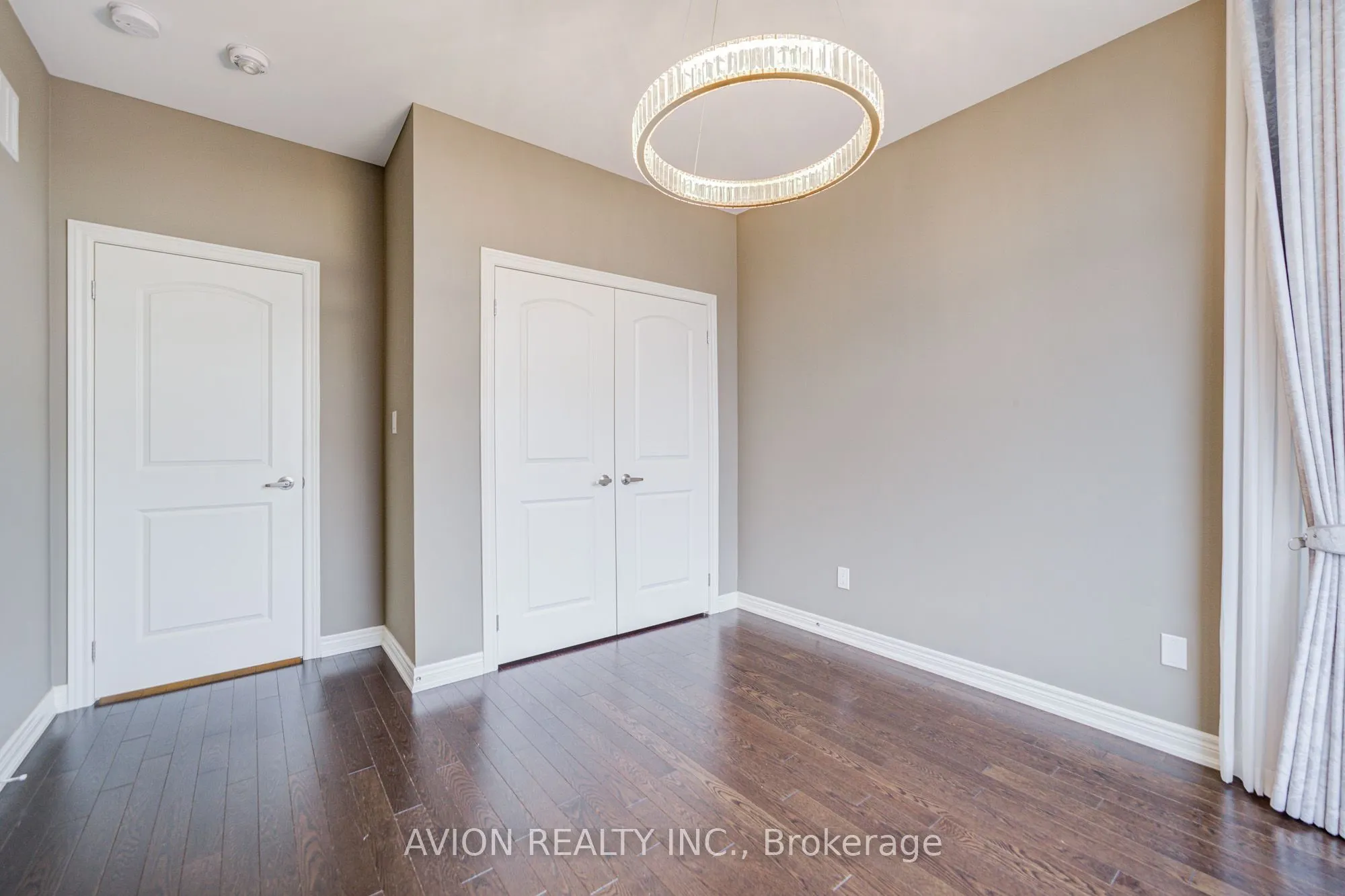 16 Callisto Lane