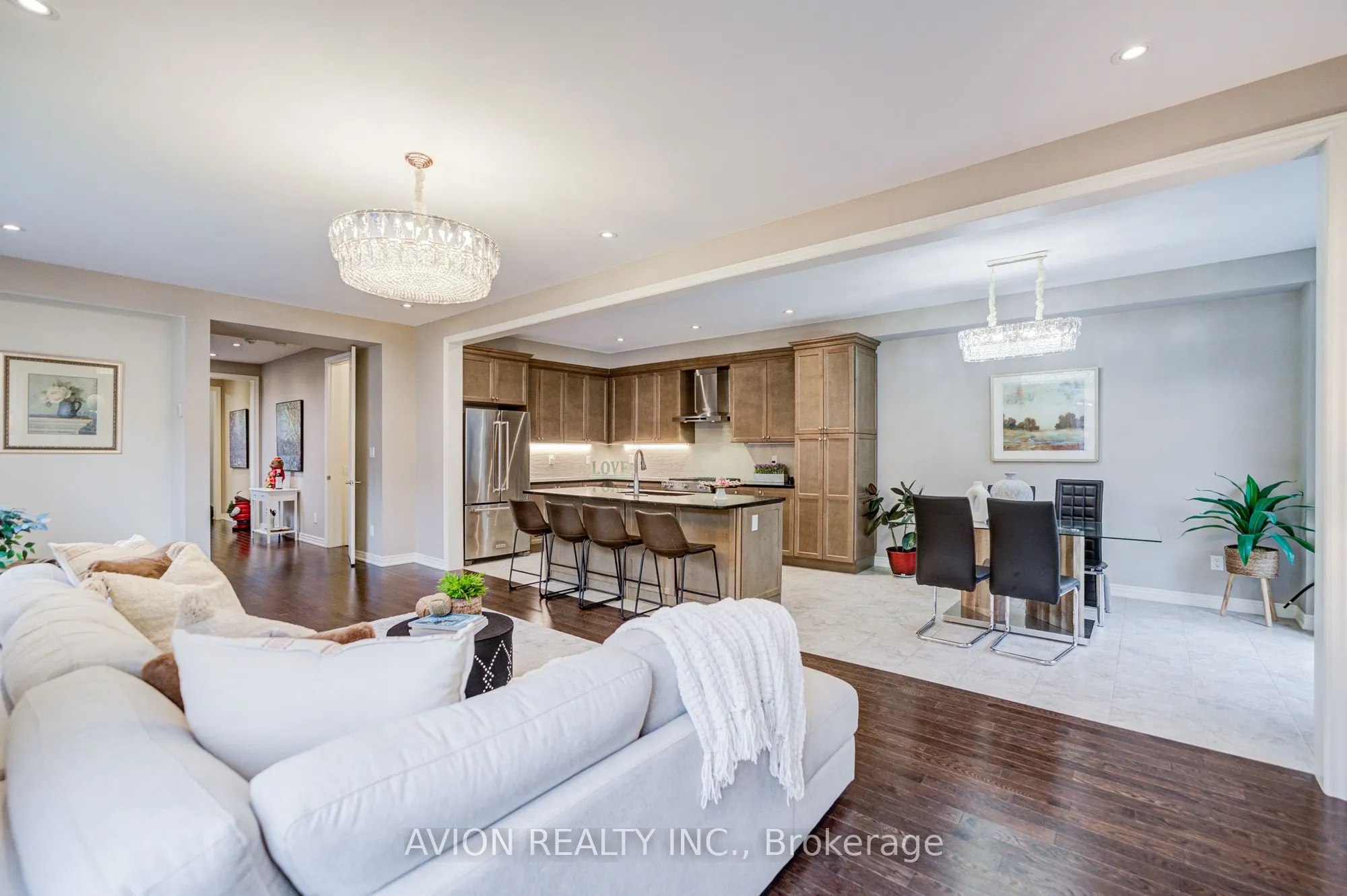 16 Callisto Lane