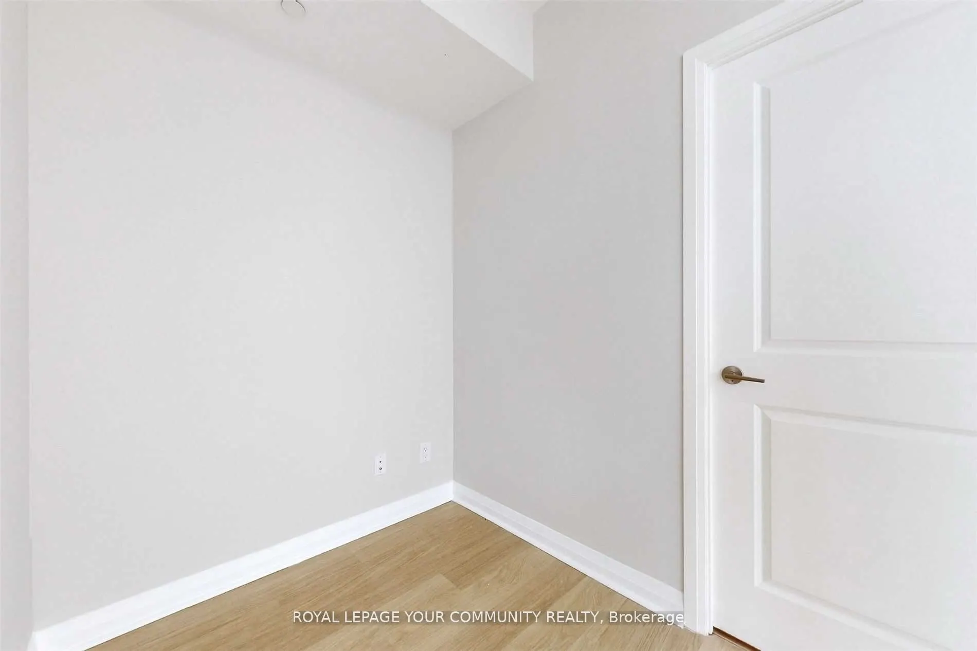 55 Oneida Crescent, #LPH01