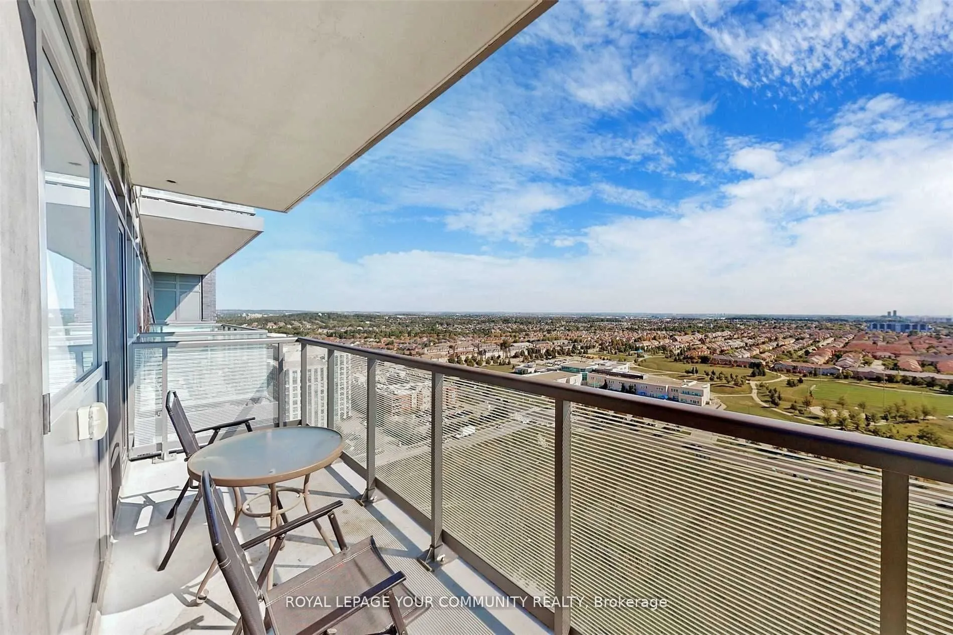 55 Oneida Crescent, #LPH01