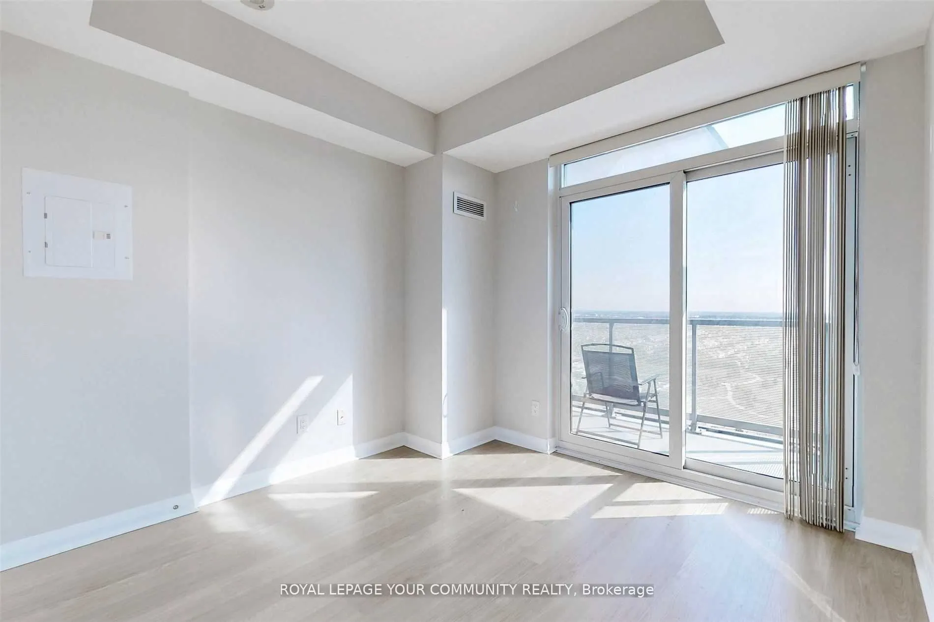 55 Oneida Crescent, #LPH01