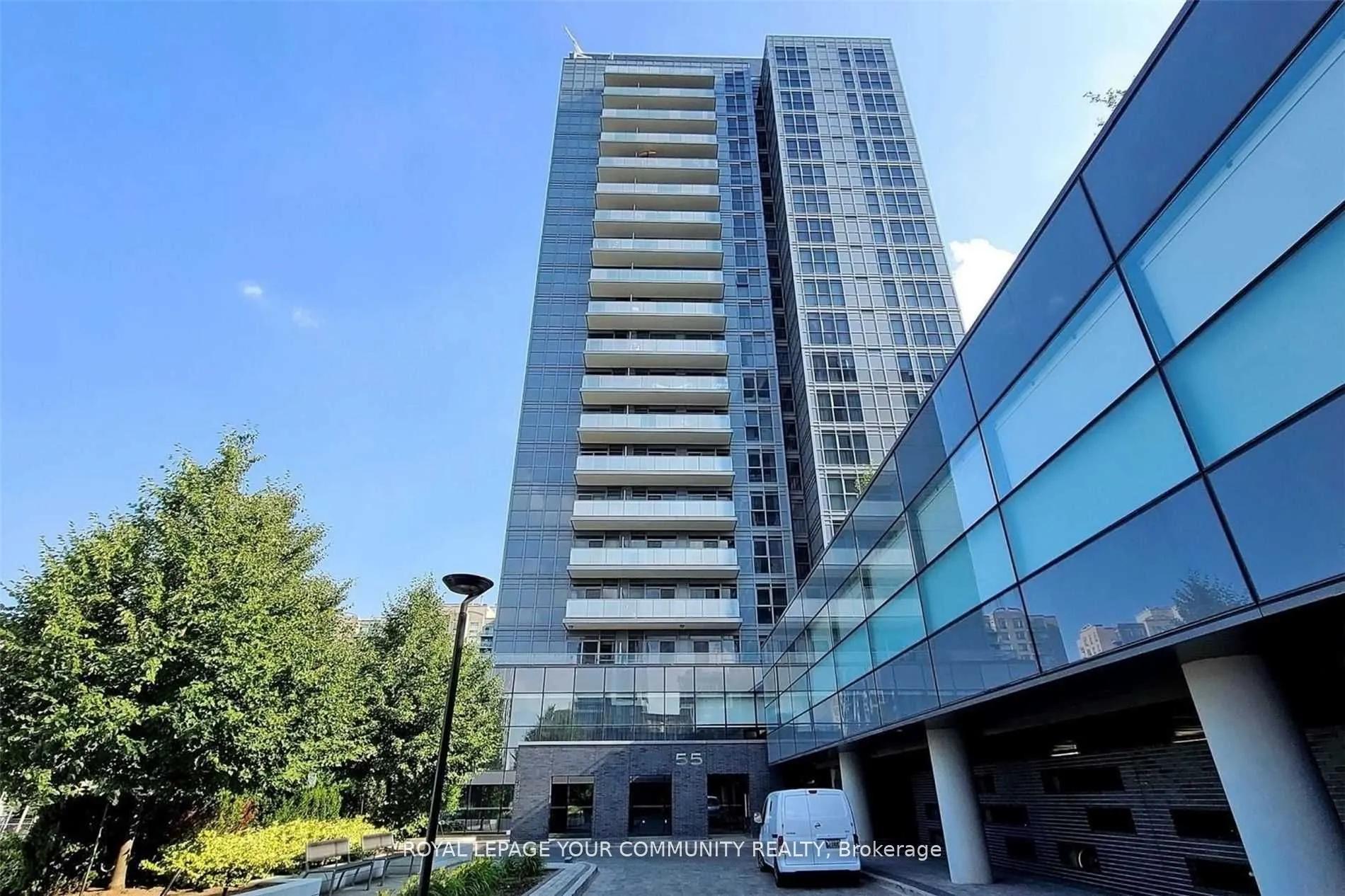 55 Oneida Crescent, #LPH01