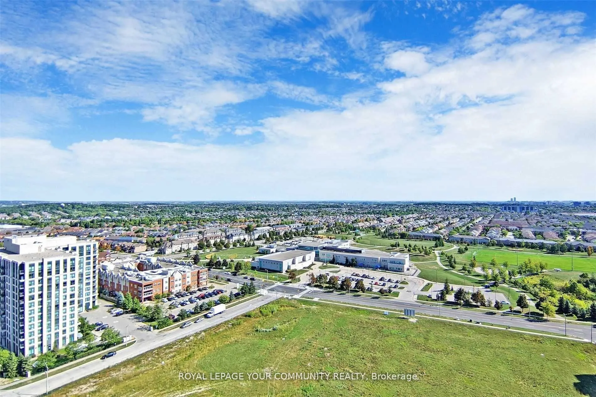 55 Oneida Crescent, #LPH01