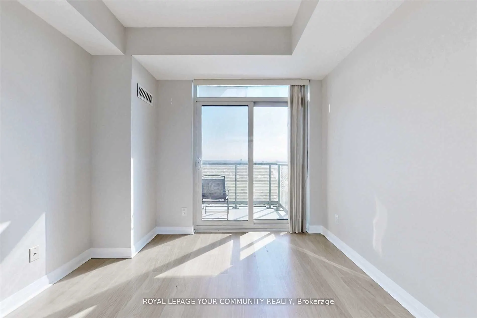 55 Oneida Crescent, #LPH01