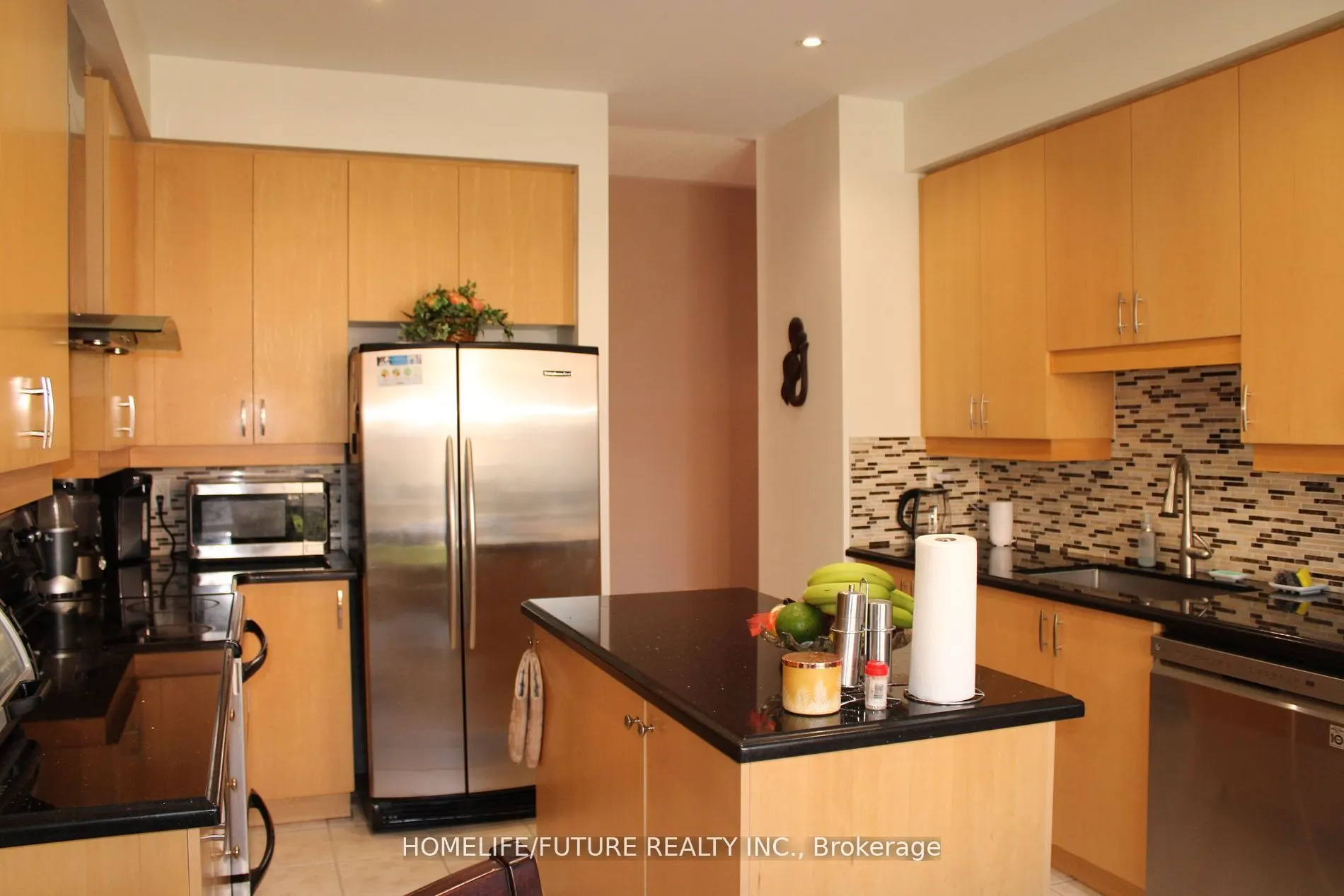 49 Mingay Avenue, #Main & 2nd Flr