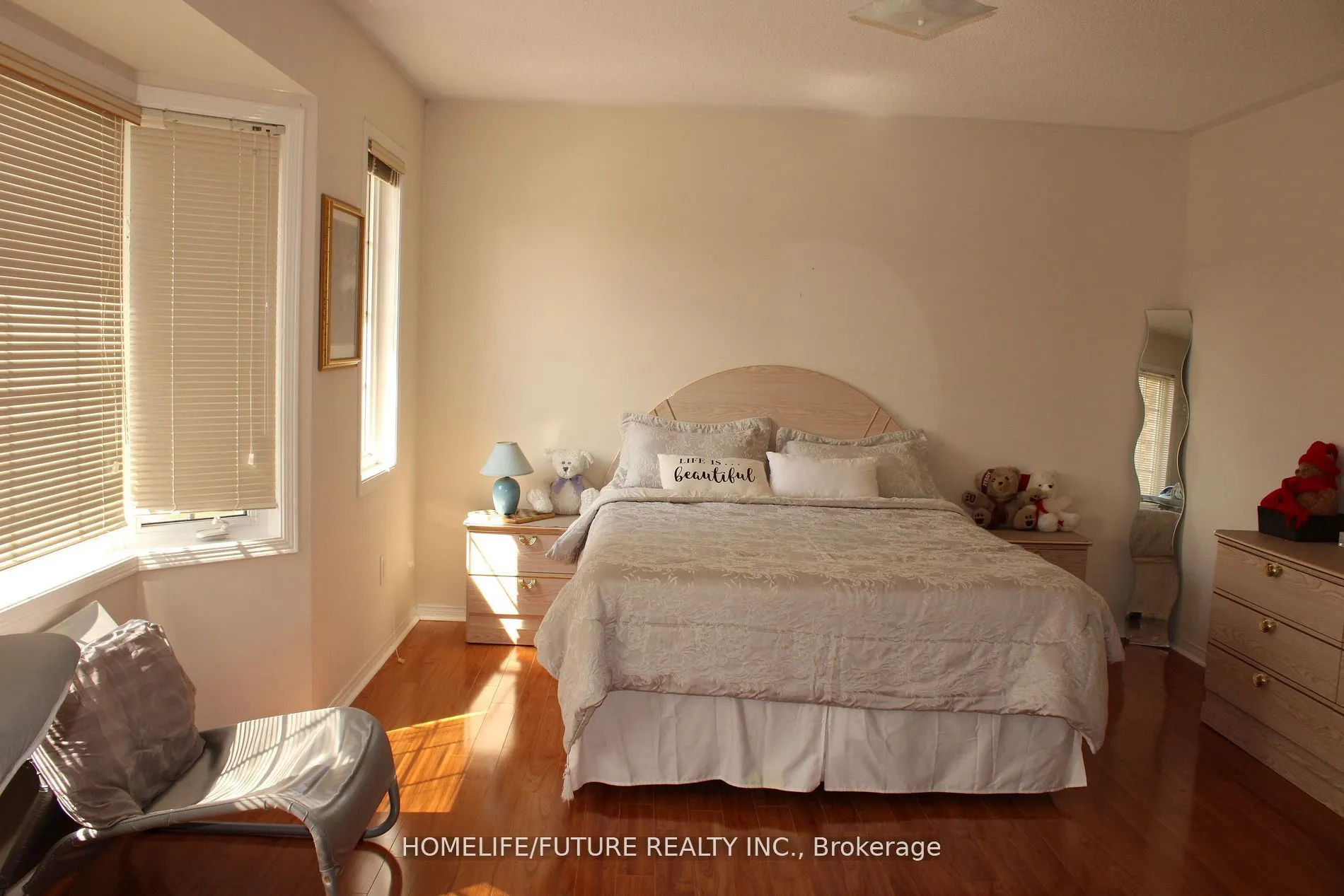 49 Mingay Avenue, #Main & 2nd Flr