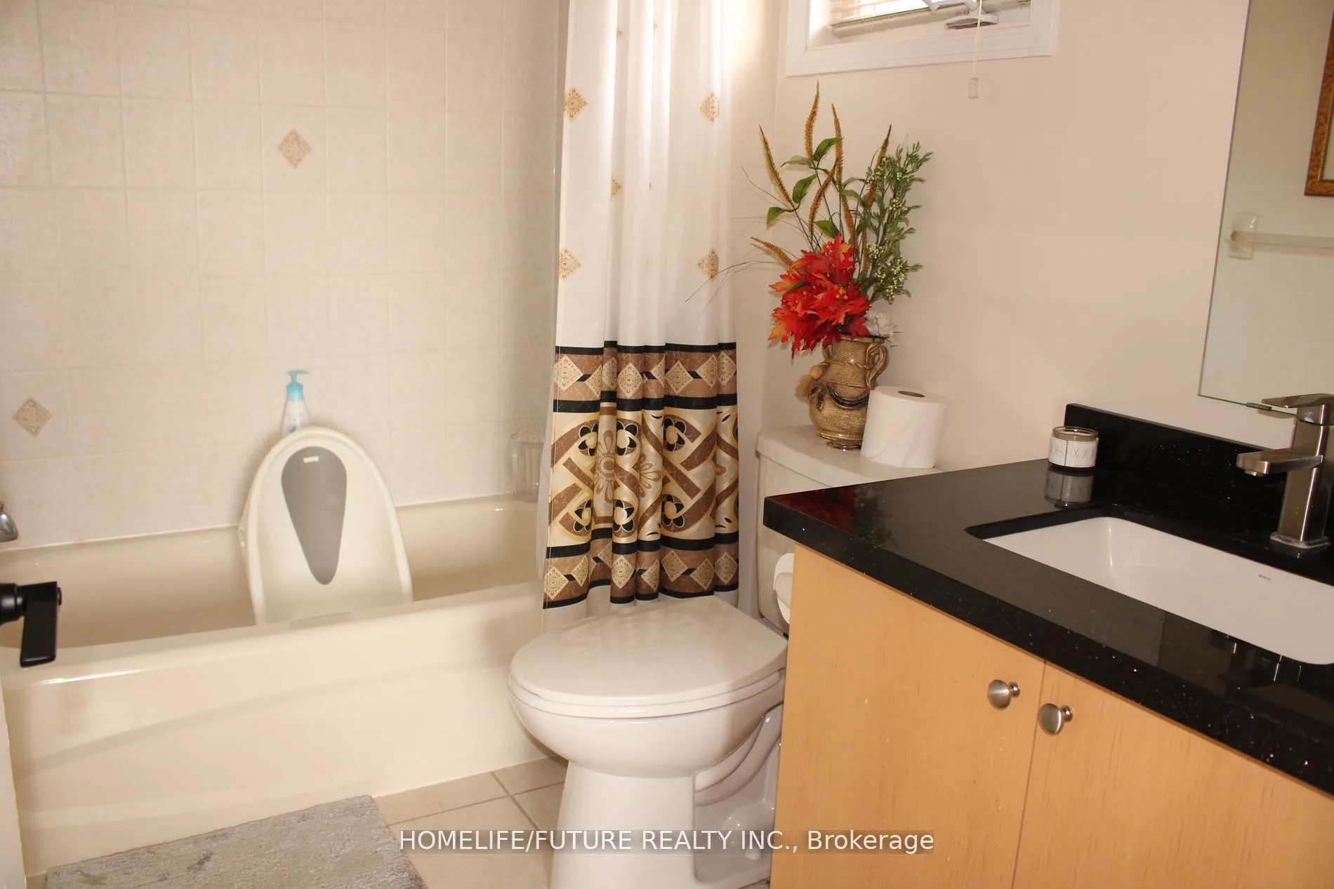 49 Mingay Avenue, #Main & 2nd Flr