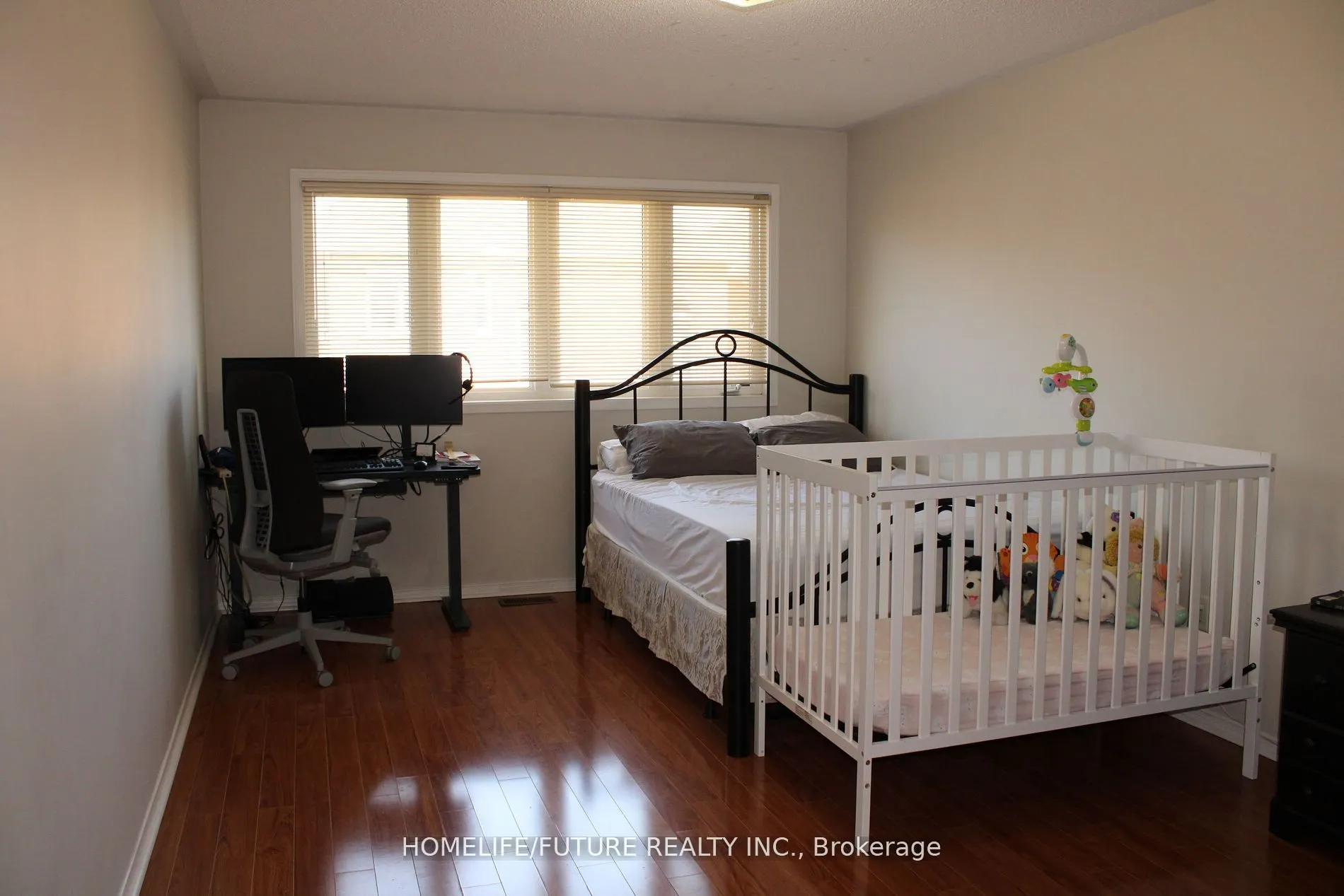 49 Mingay Avenue, #Main & 2nd Flr
