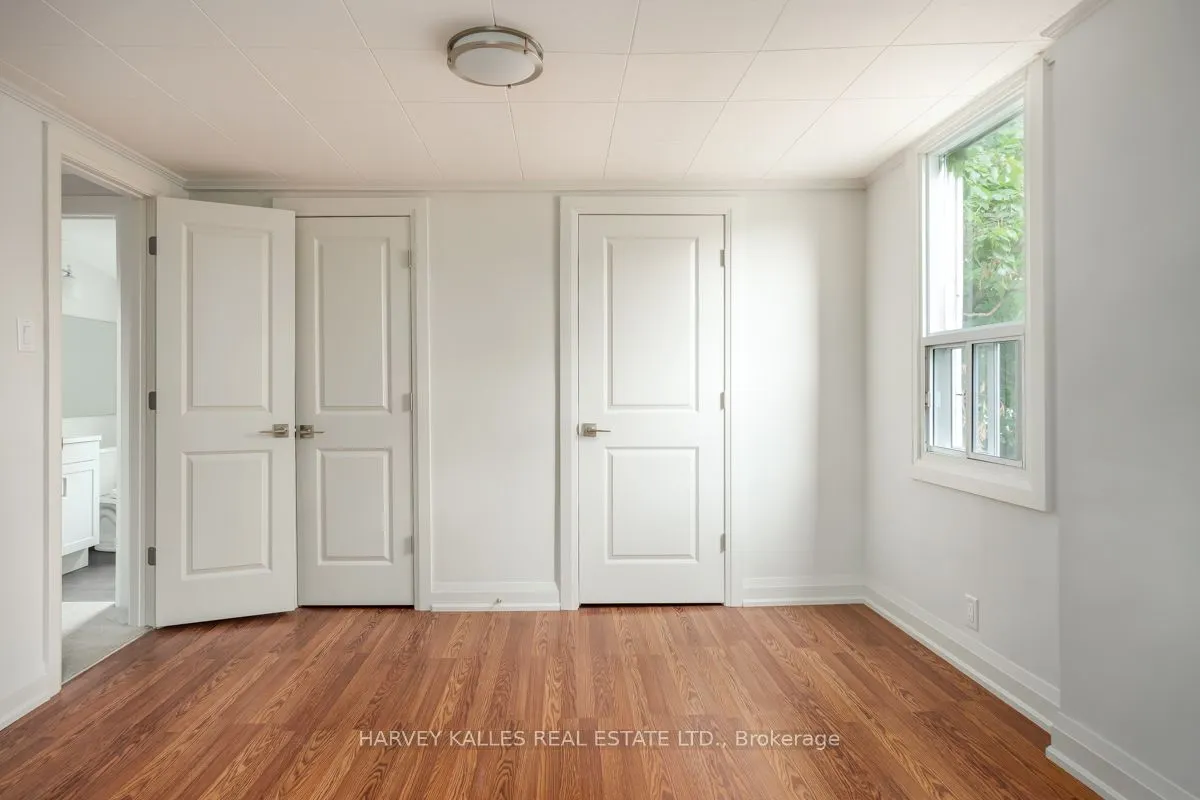 129 Major Mackenzie Drive E