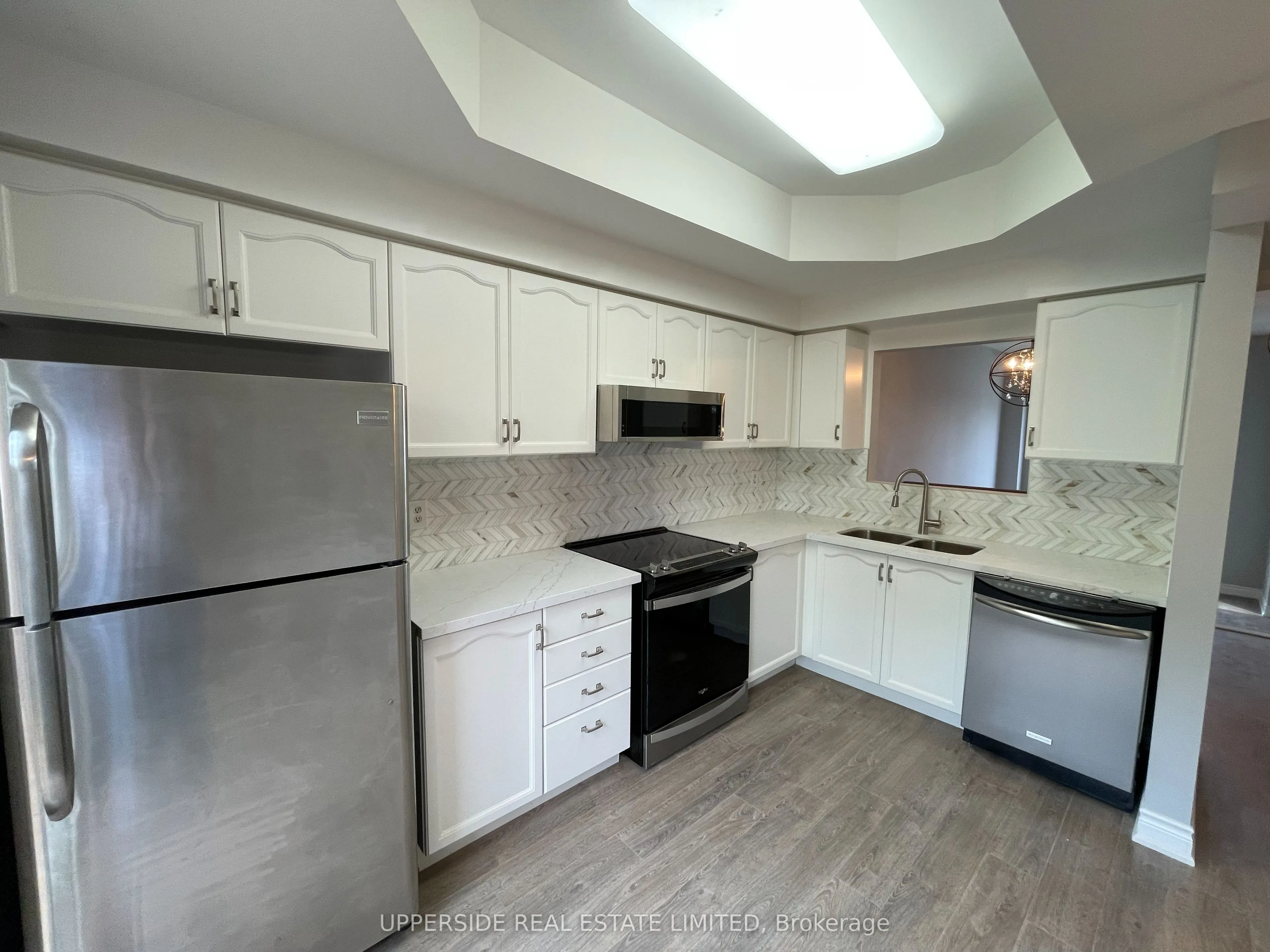 23 Observatory Lane, #10