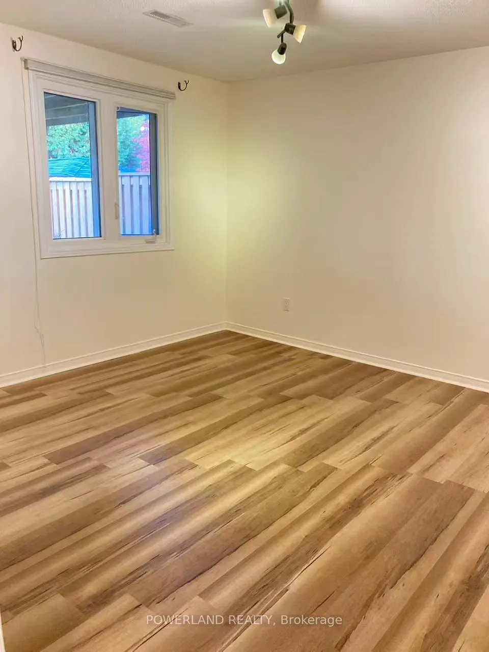 18 Sandfield Drive, #Basement