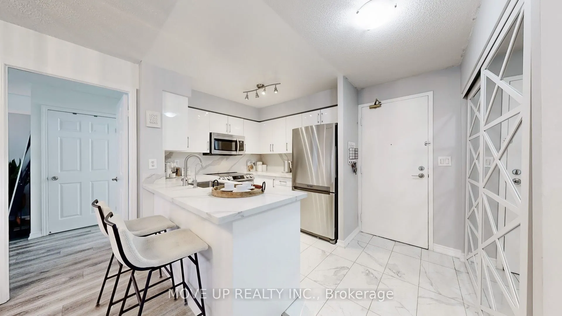 3 Ellesmere Street, #225
