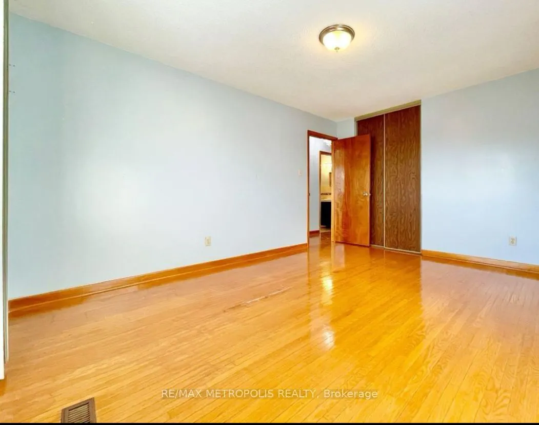 3 Prairie Dunes Place