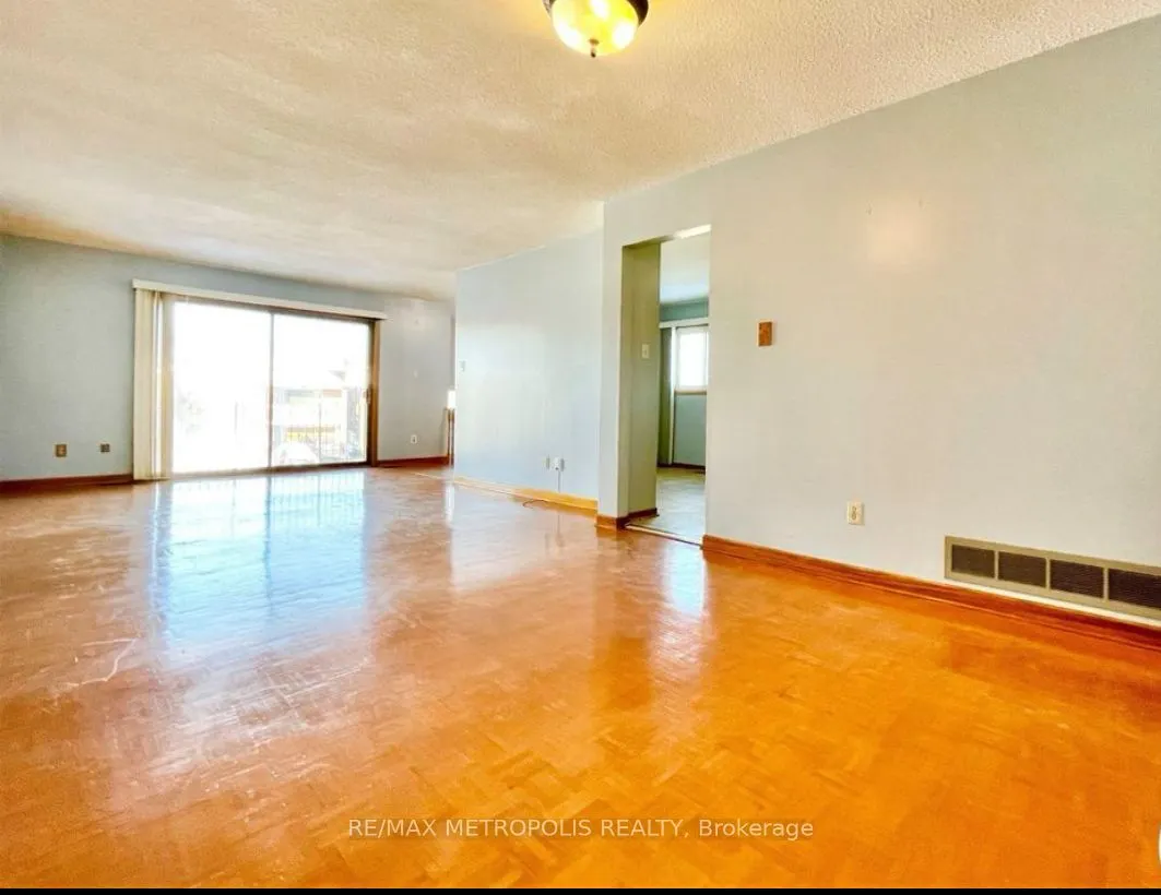 3 Prairie Dunes Place