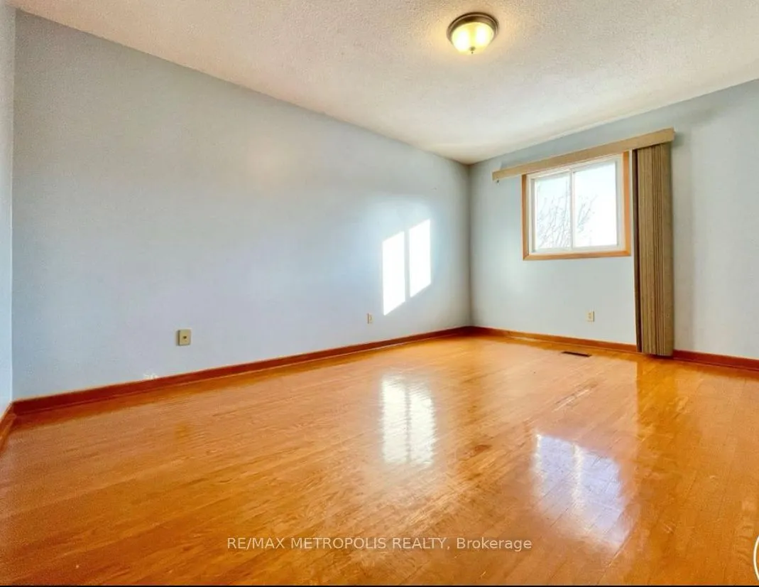 3 Prairie Dunes Place