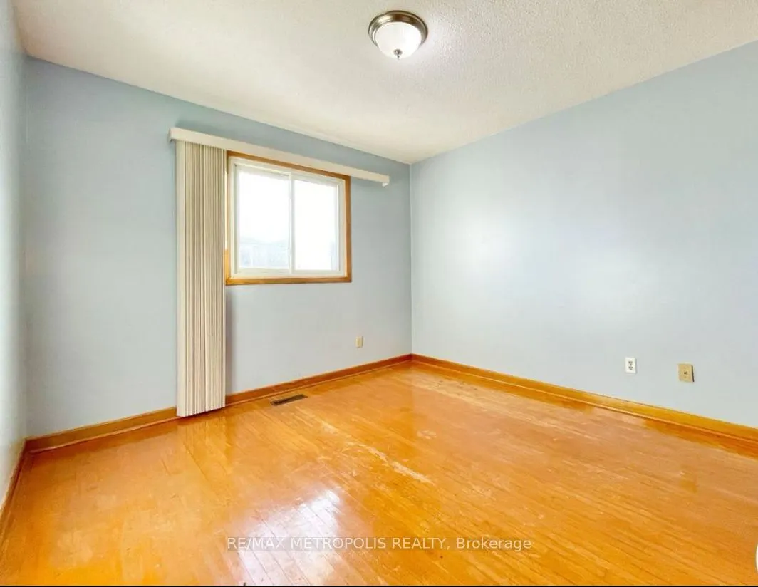 3 Prairie Dunes Place