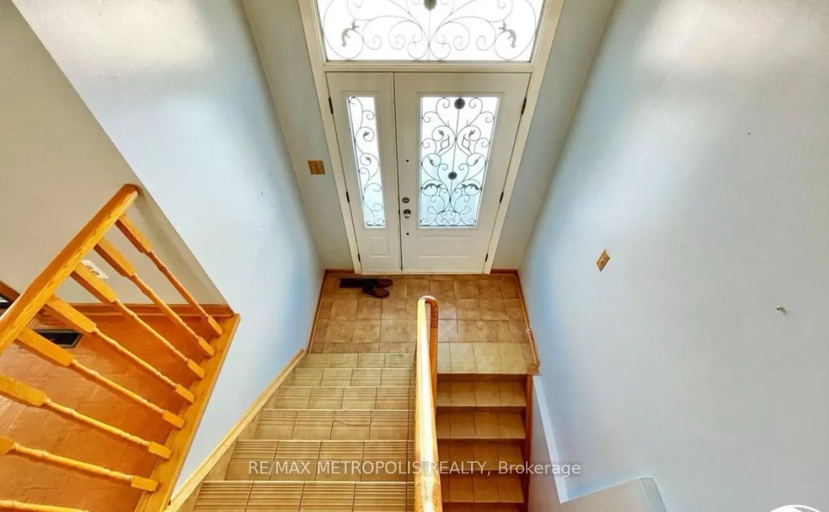 3 Prairie Dunes Place