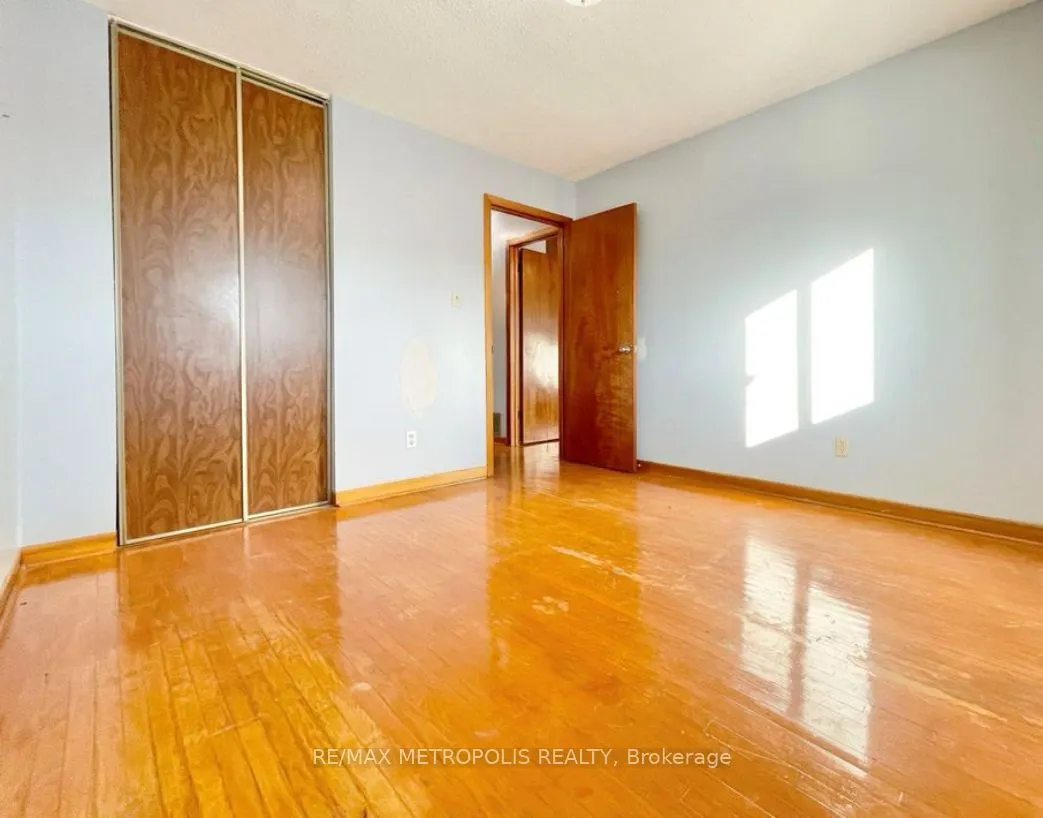 3 Prairie Dunes Place