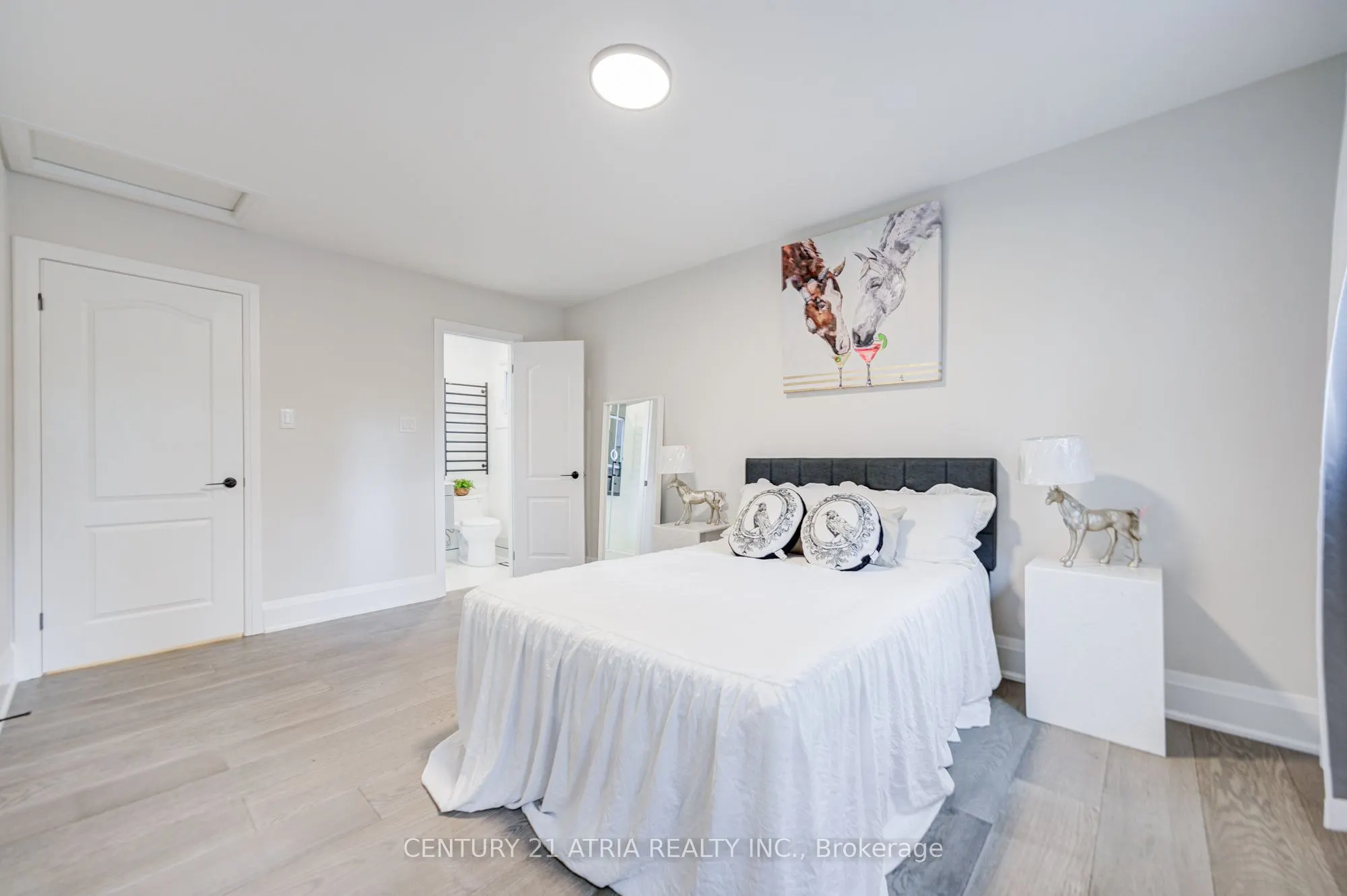 33 Sir Brandiles Place