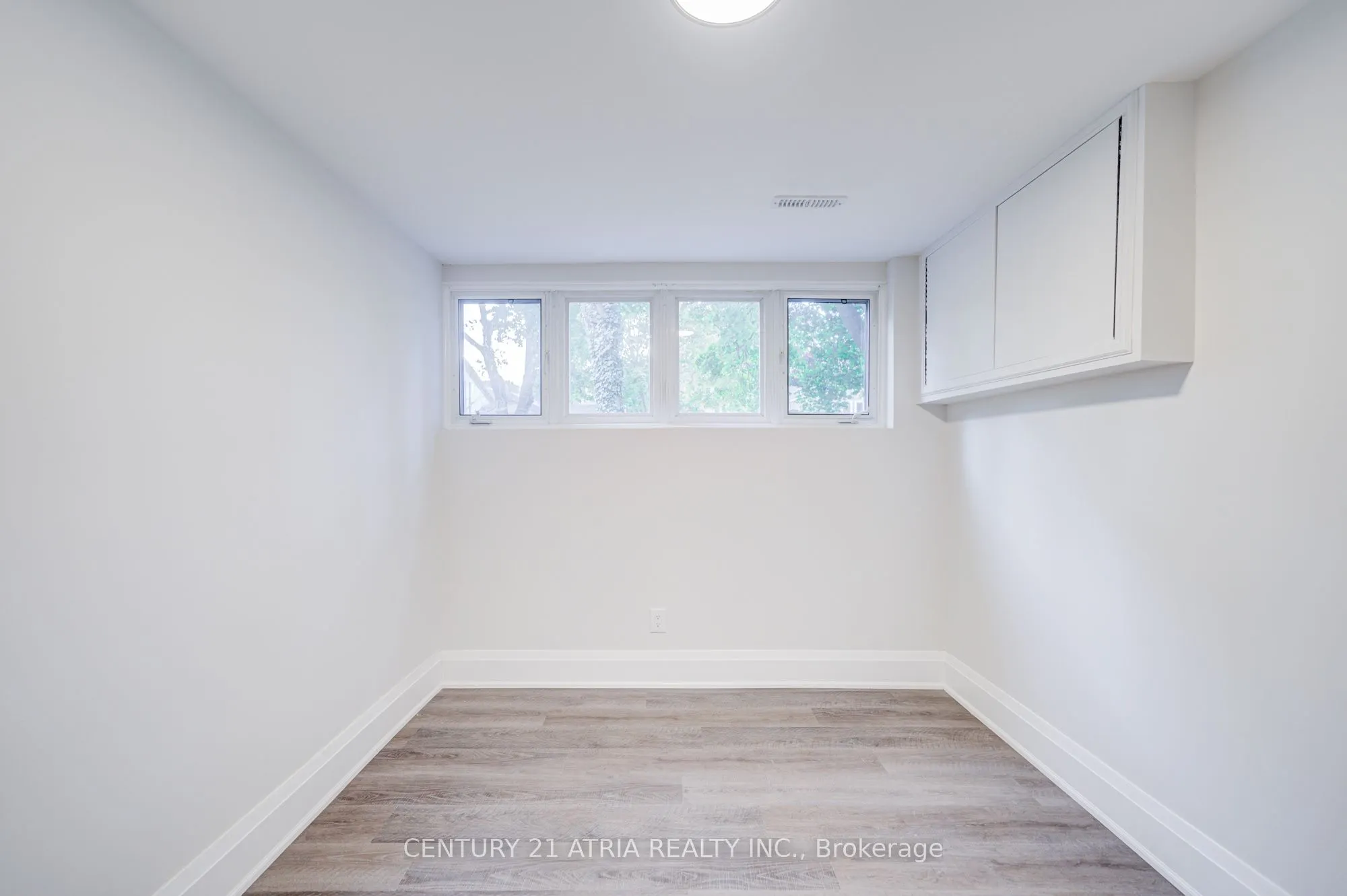 33 Sir Brandiles Place