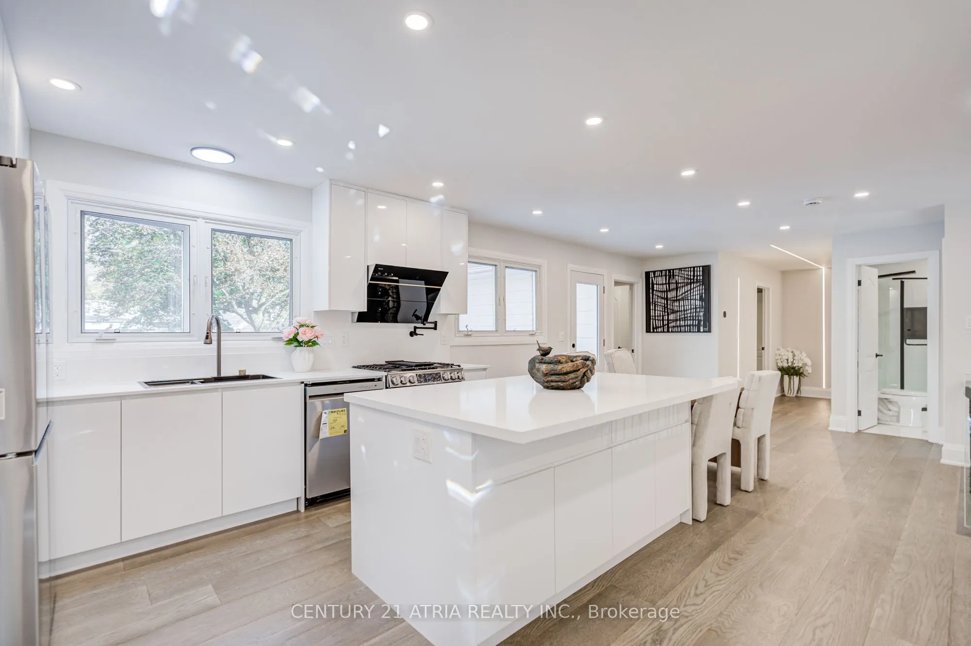 33 Sir Brandiles Place