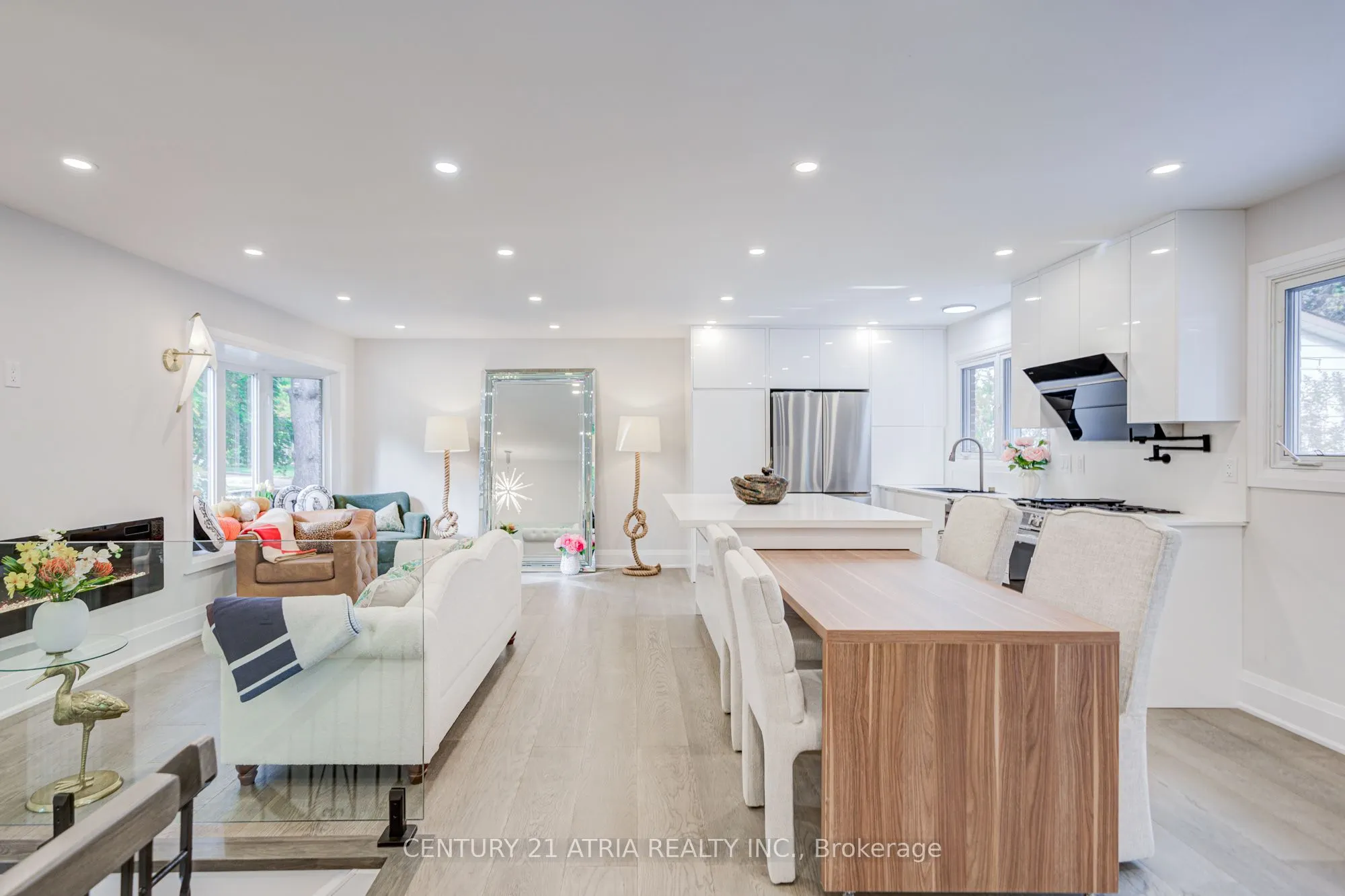 33 Sir Brandiles Place