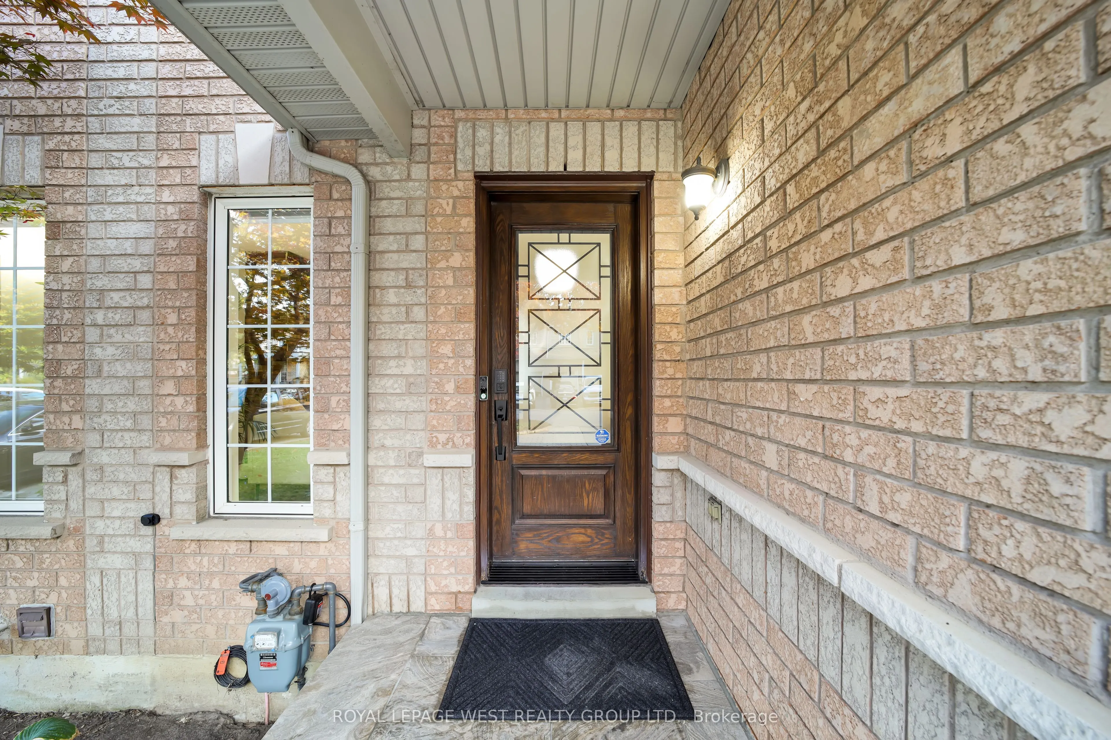 272 Wildberry Crescent