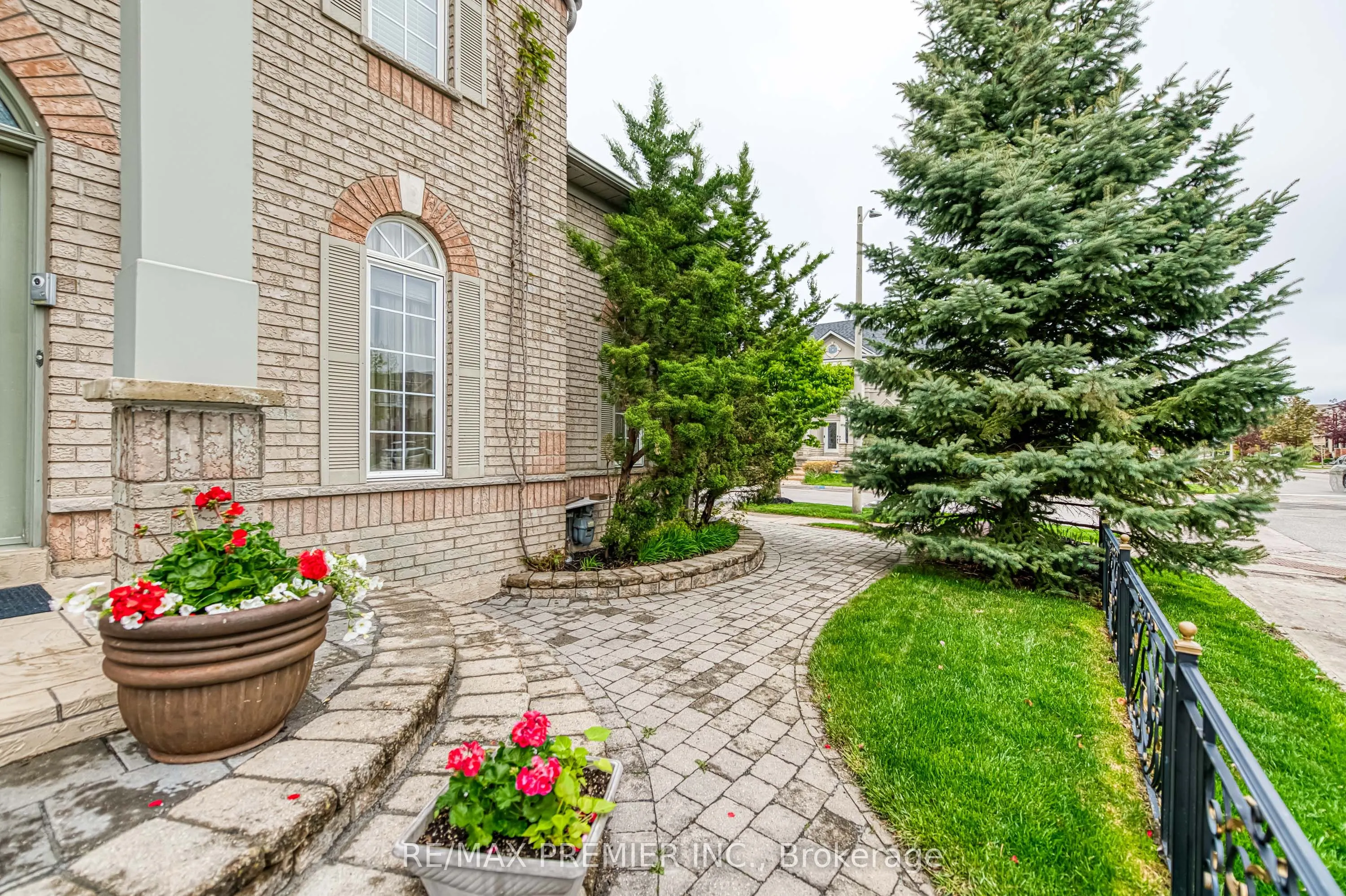 1 Johnswood Crescent, #Bsmt