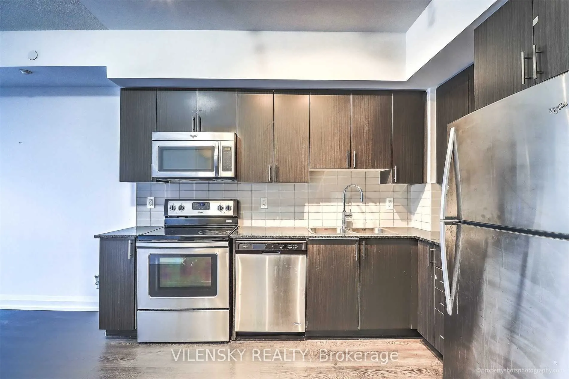 7890 Bathurst Street, #1011