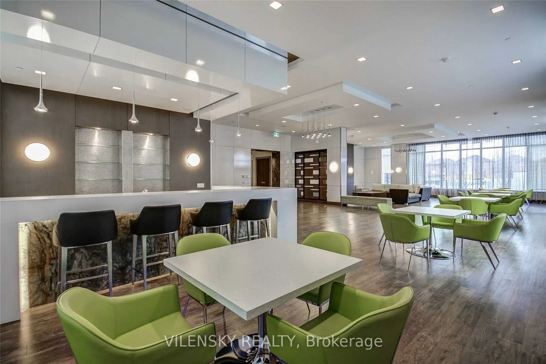 7890 Bathurst Street, #1011