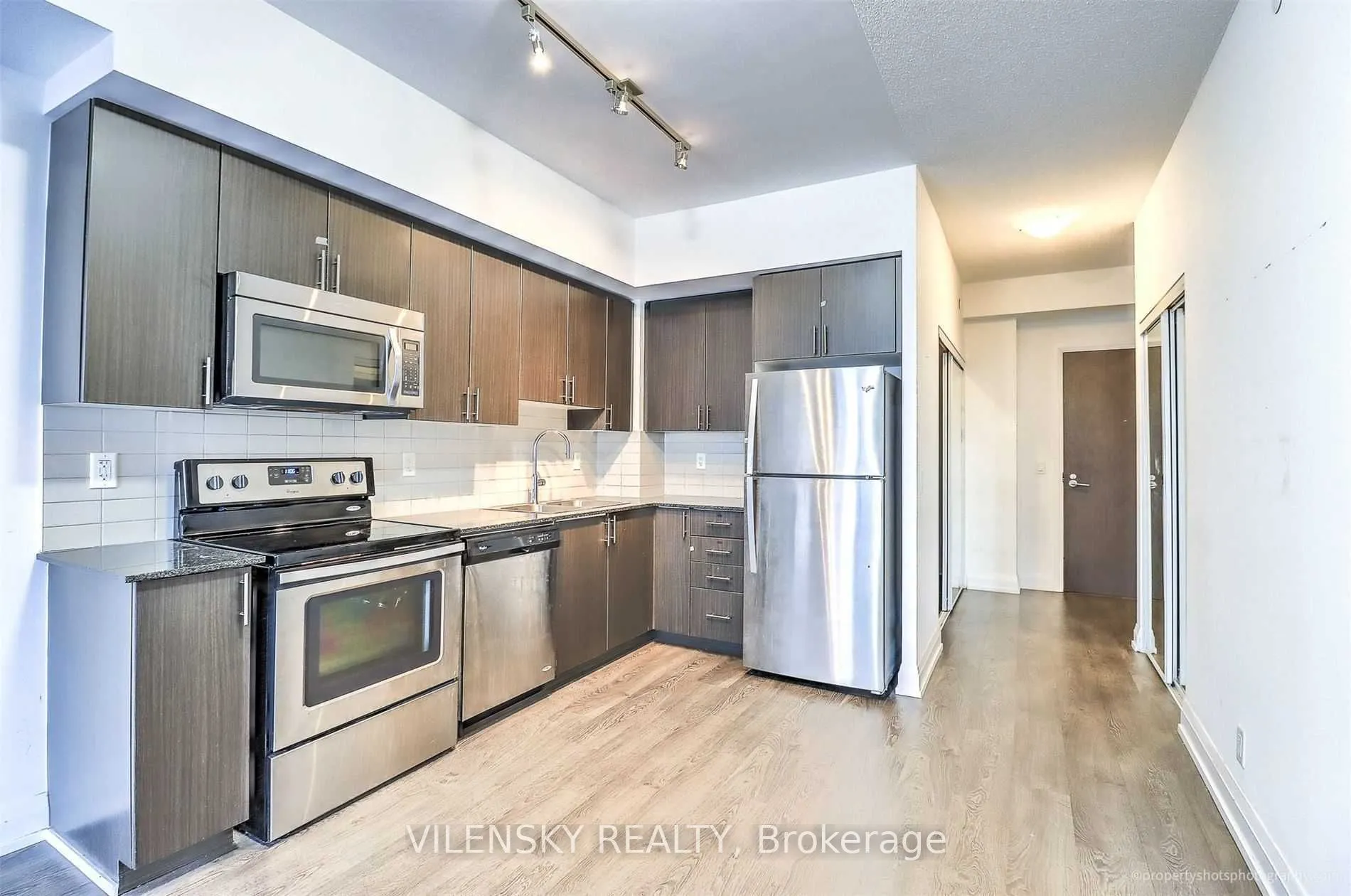 7890 Bathurst Street, #1011