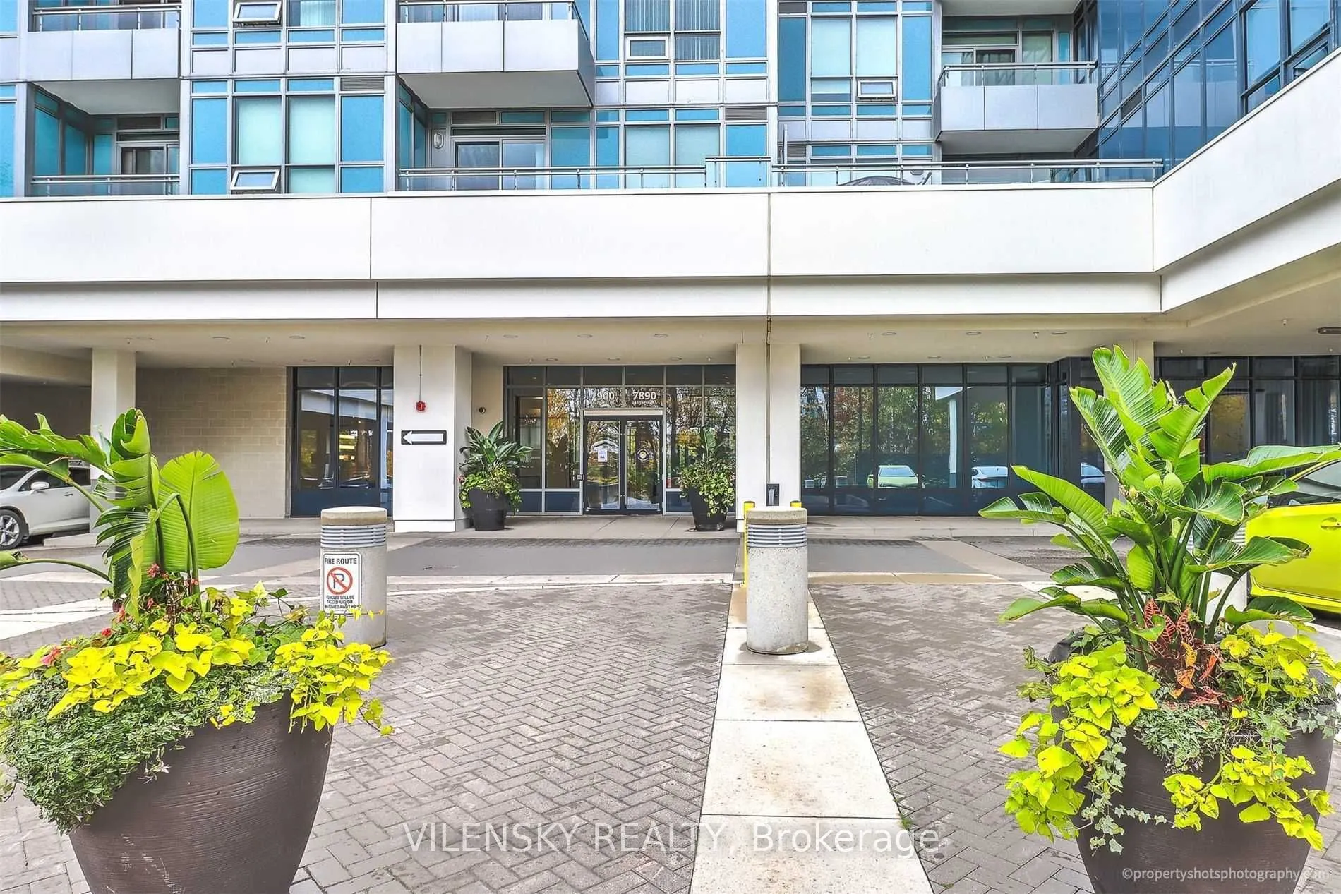 7890 Bathurst Street, #1011
