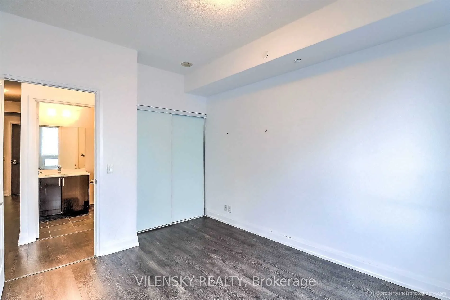 7890 Bathurst Street, #1011