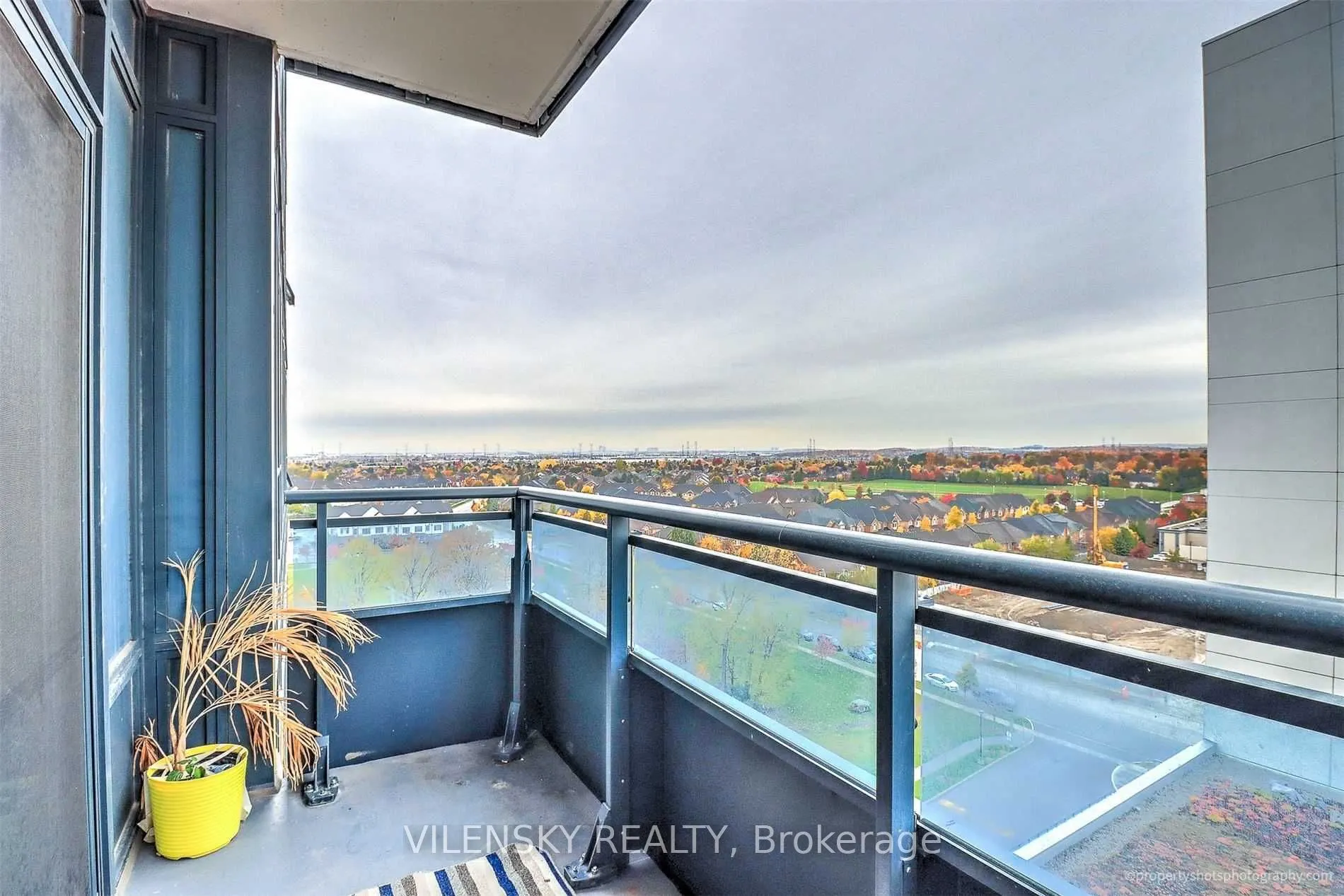 7890 Bathurst Street, #1011
