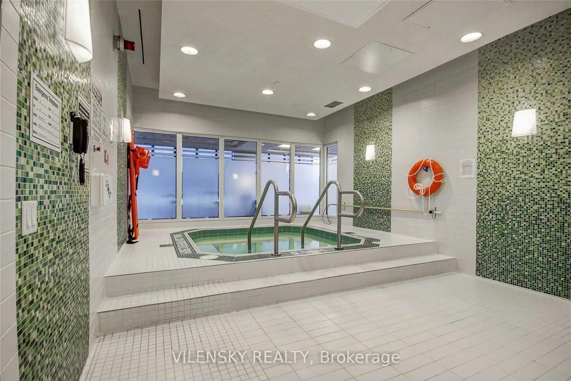 7890 Bathurst Street, #1011