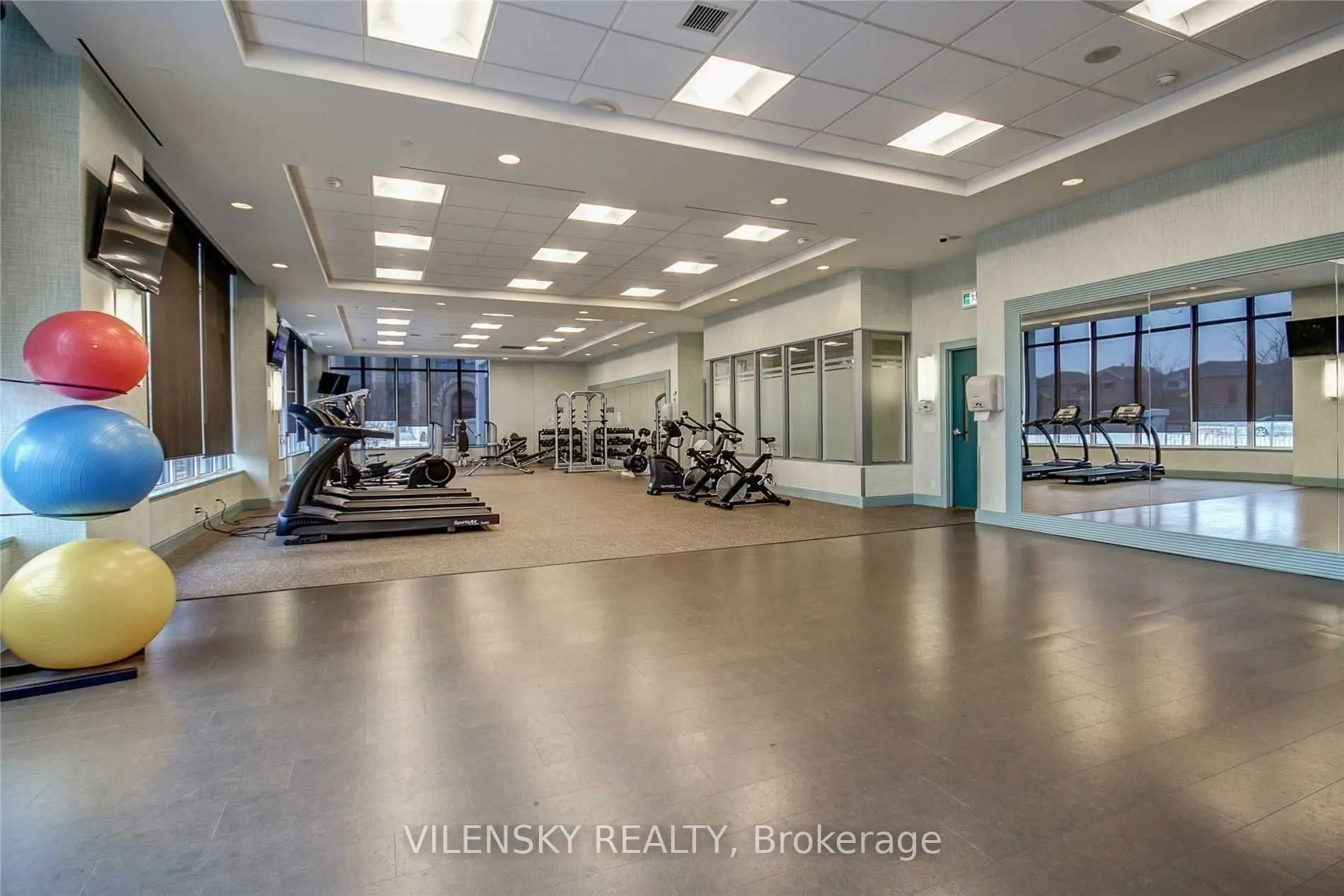 7890 Bathurst Street, #1011