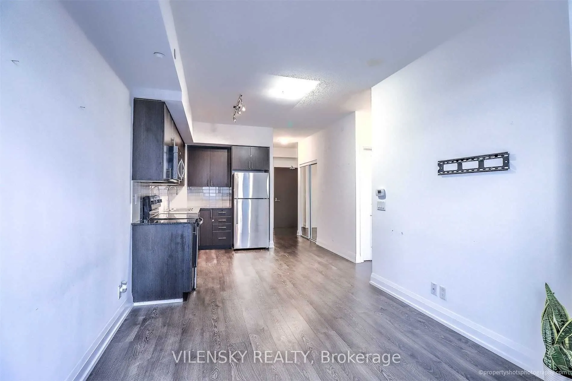 7890 Bathurst Street, #1011