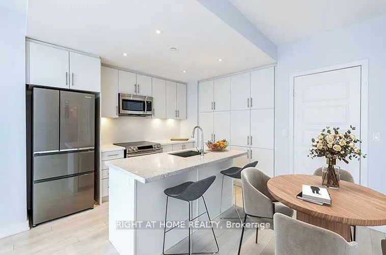 375 Sea Ray Avenue, #403